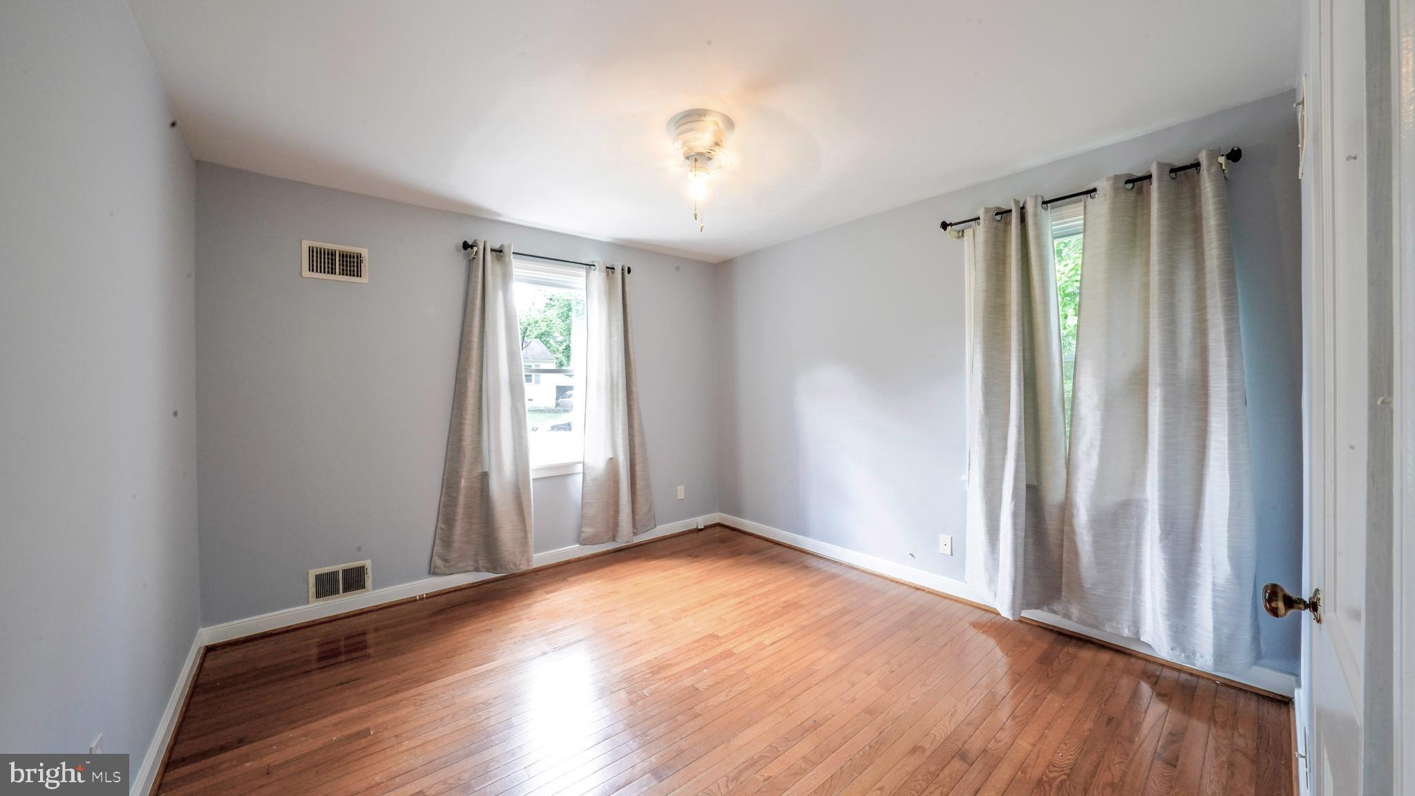 GLENMONT FOREST - Residential