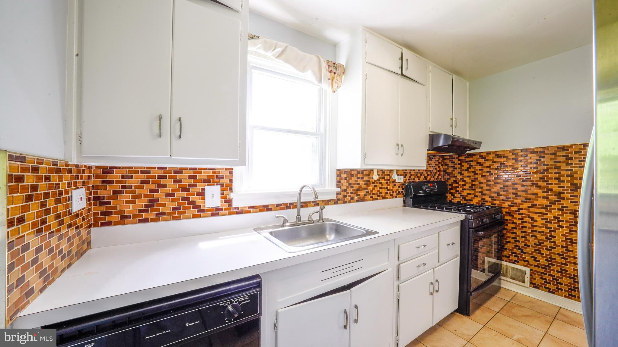 GLENMONT FOREST - Residential