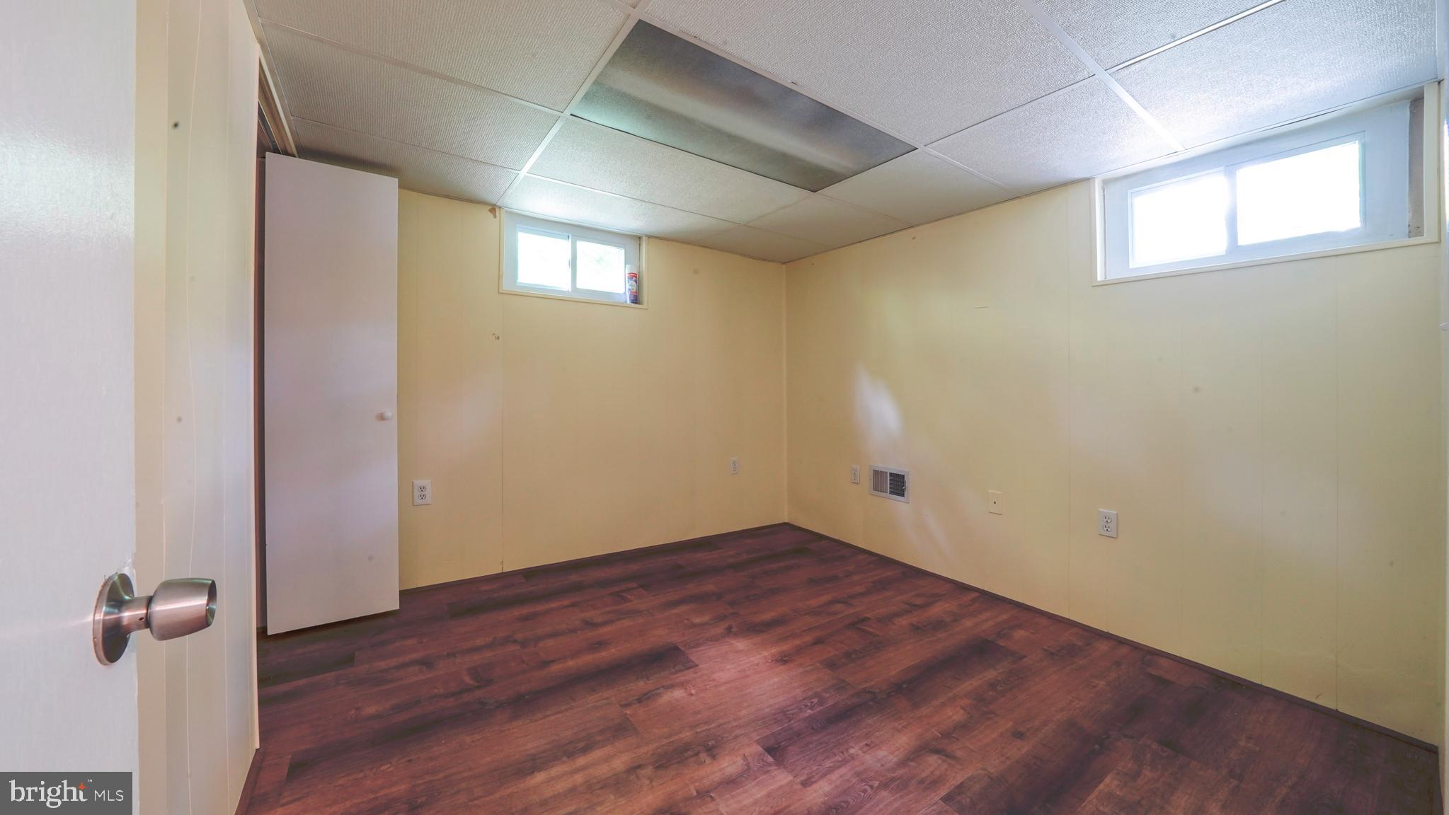 GLENMONT FOREST - Residential