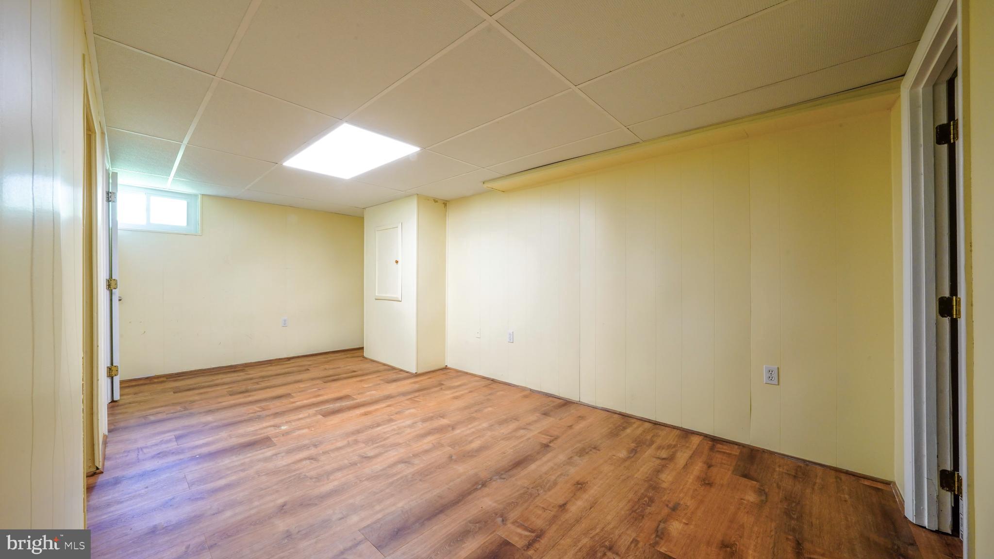 GLENMONT FOREST - Residential