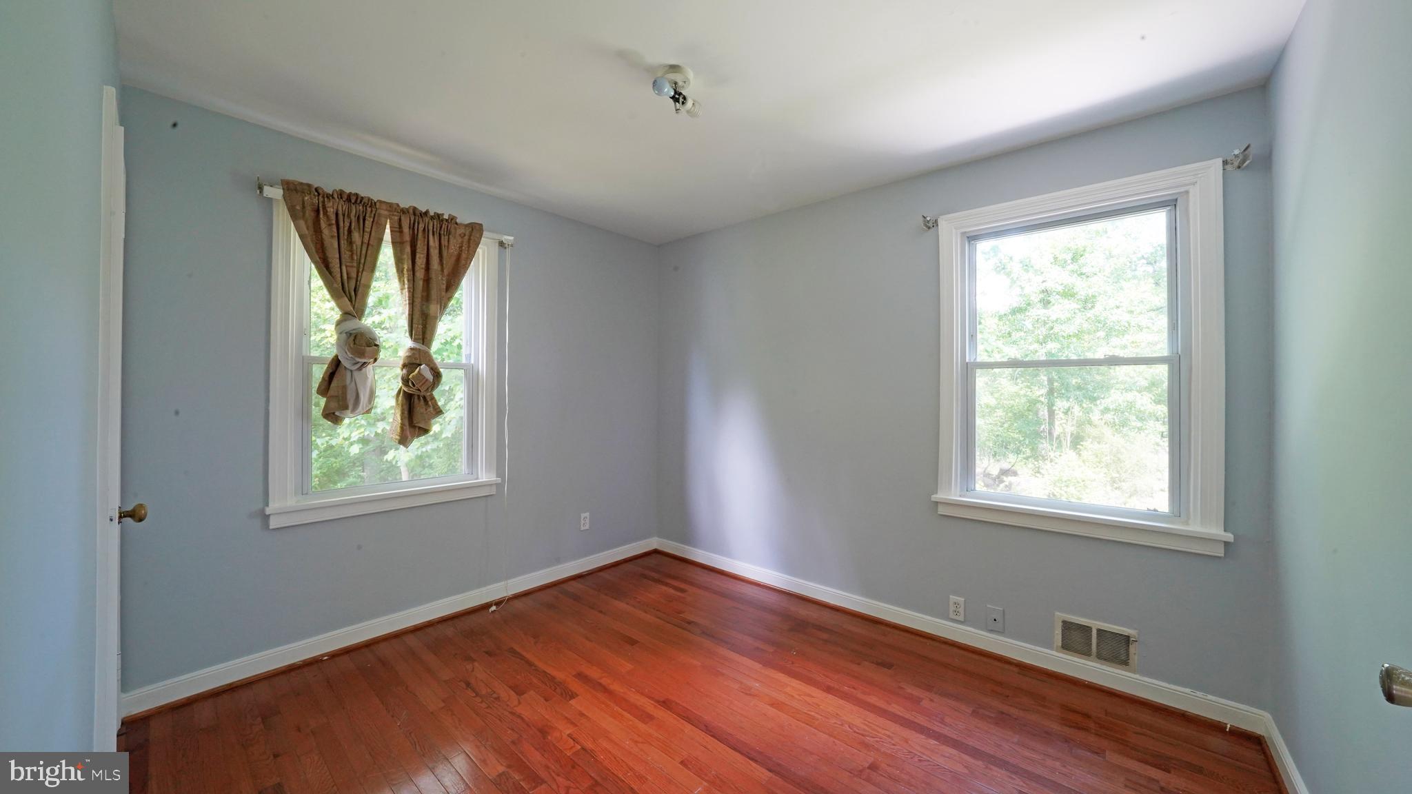 GLENMONT FOREST - Residential