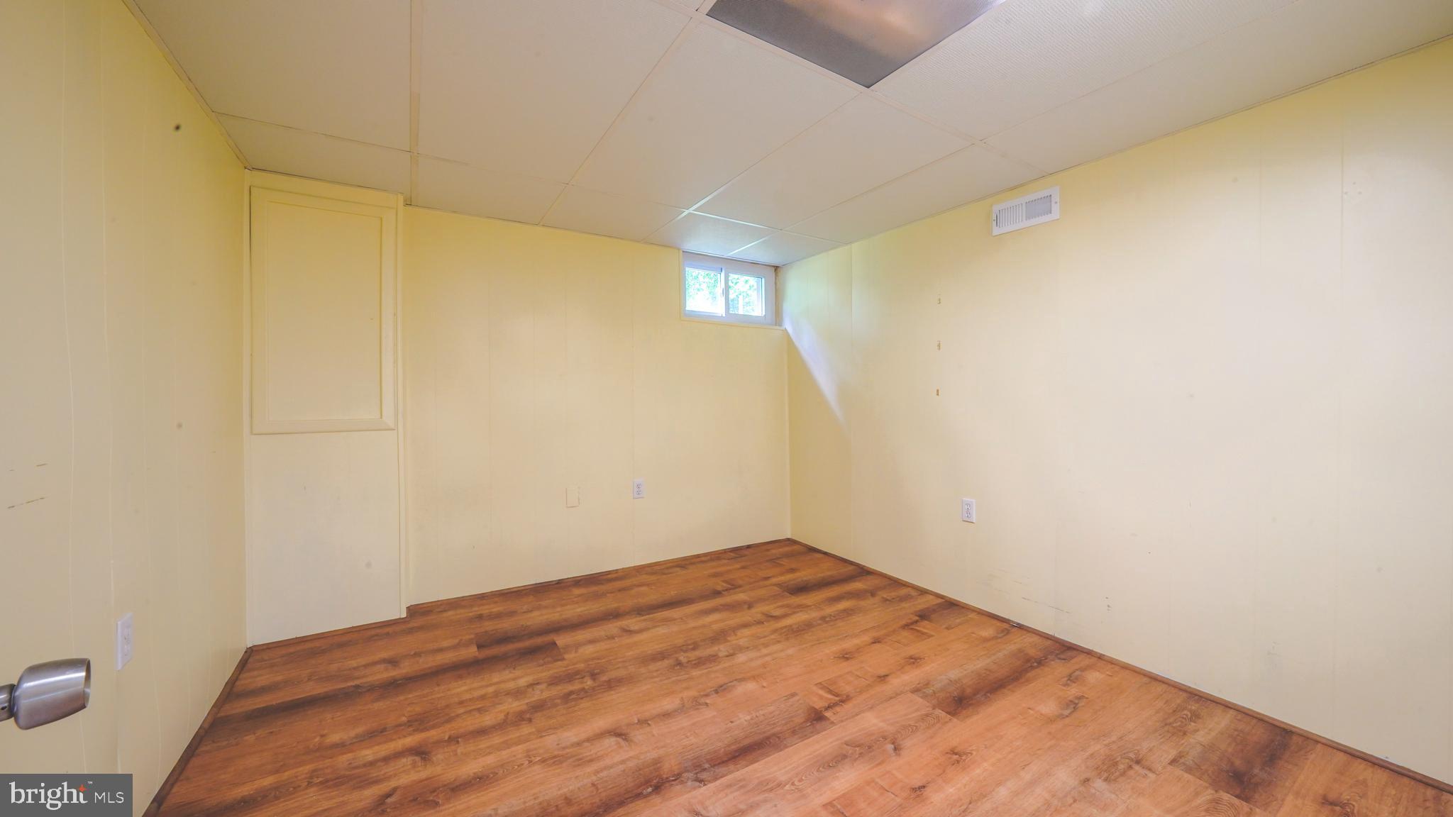 GLENMONT FOREST - Residential