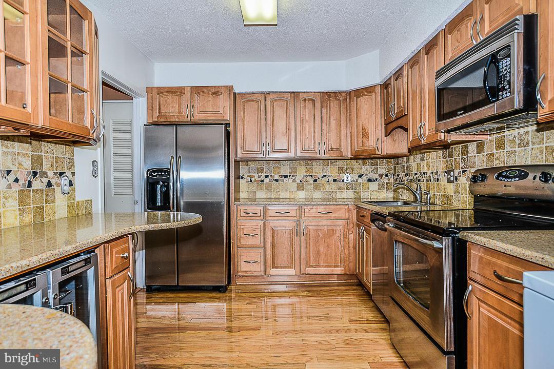 SKYLINE HOUSE - Residential