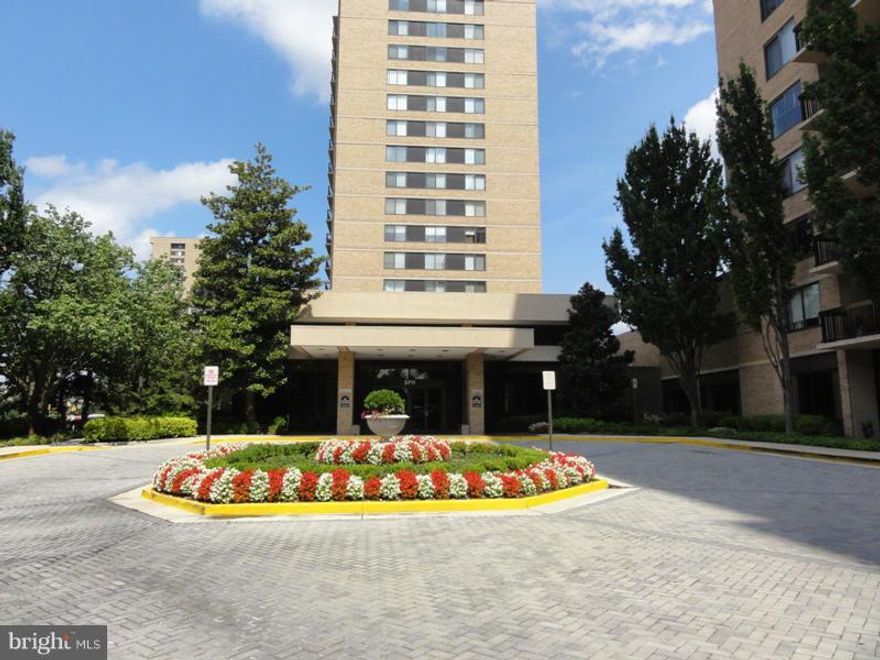 PRICE REDUCUCTION * MOVE-IN CONDITION * FULLY RENOVATED: NEW WINDOWS THROUGH OUT, NEW BALCONY DOOR, MAPLE KITCHEN CABINETS, GRANITE COUNTERTOPS, CERAMIC TILE BACK SPLASH, STAINLESS STEEL APPLIANCES, WINE COOLER, BREAKFAST BAR, MBR BATH W/DUAL VANITY, UPDATED HEAT PUMP AND WATER HEATER * GARAGE SPACE CONVEYS * EXTRA STORAGE * FEE INCLUDES BASIC CABLE * BUS STOP BY MAIN ENTRANCE * MOTIVATED SELLER!!