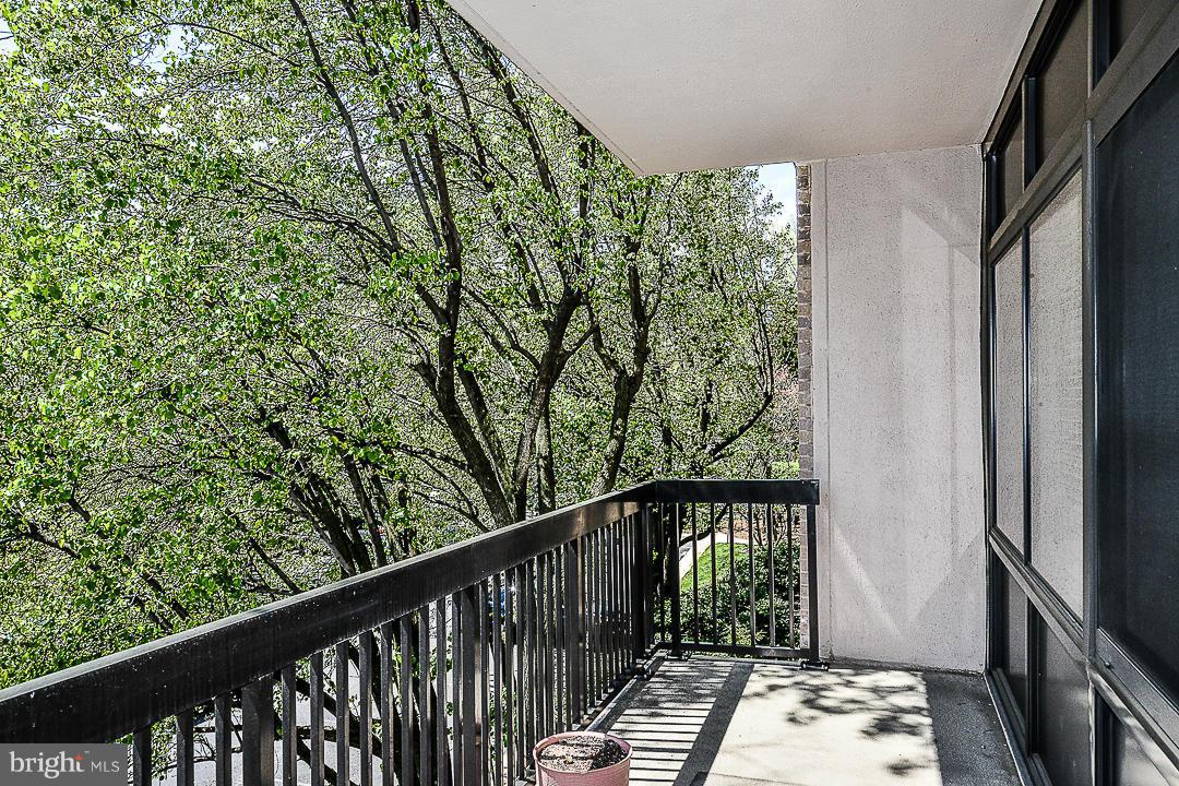 SKYLINE HOUSE - Residential