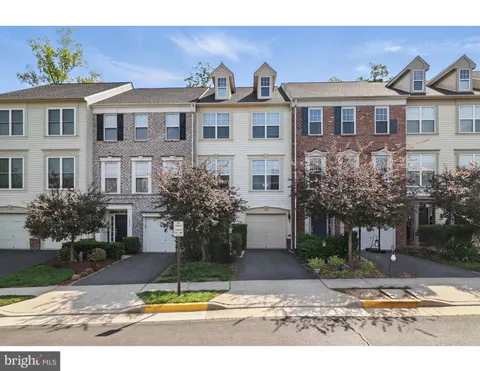 11870 Benton Lake Road, Bristow, VA MLS: VAPW2092410