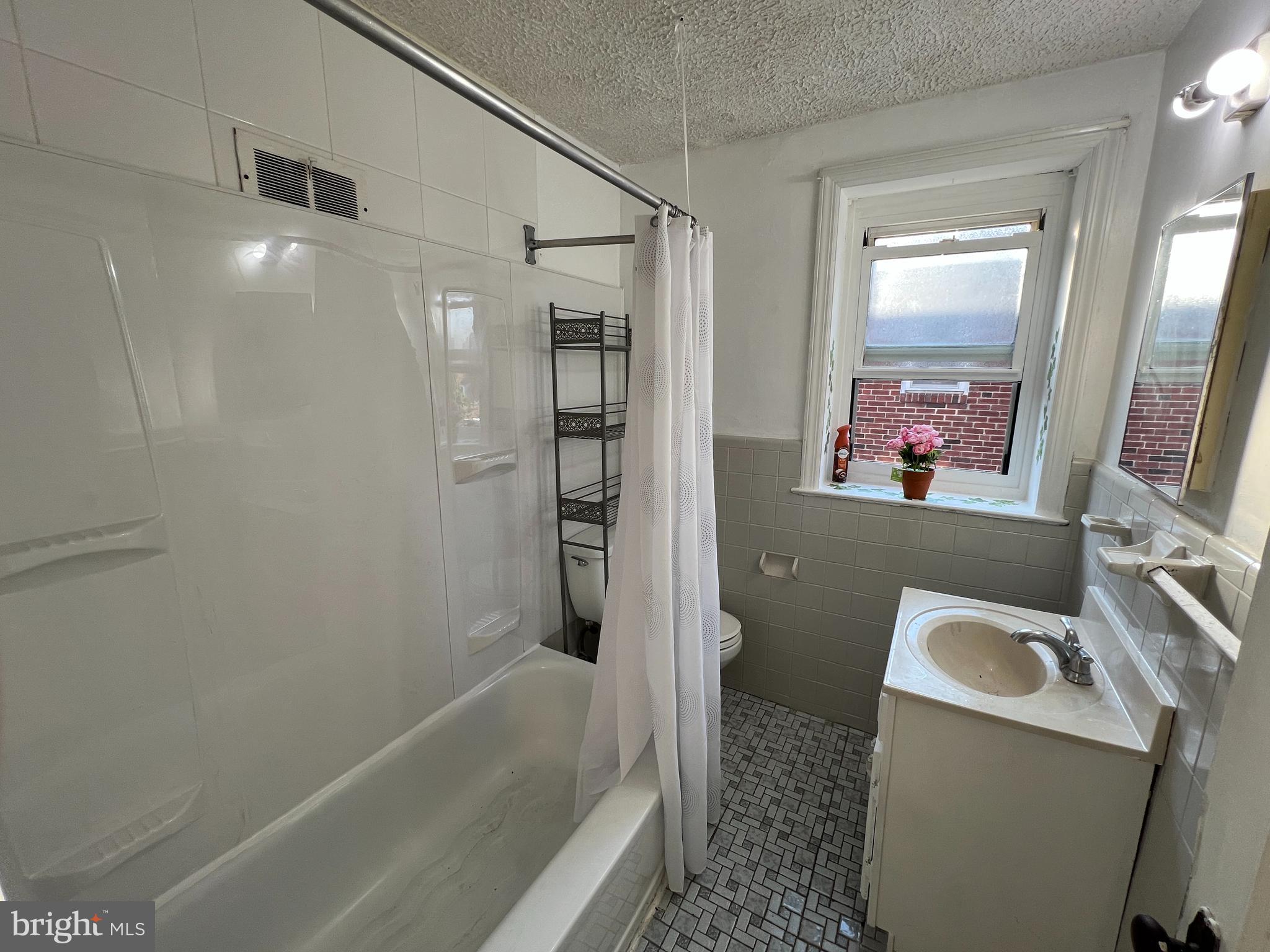 PHILADELPHIA - Residential