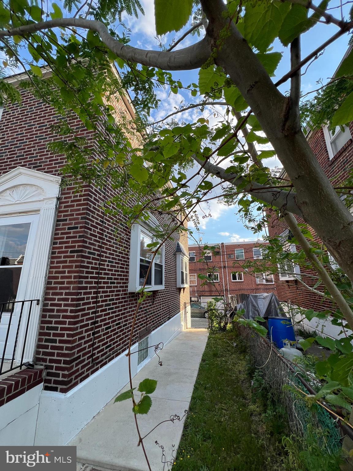 PHILADELPHIA - Residential