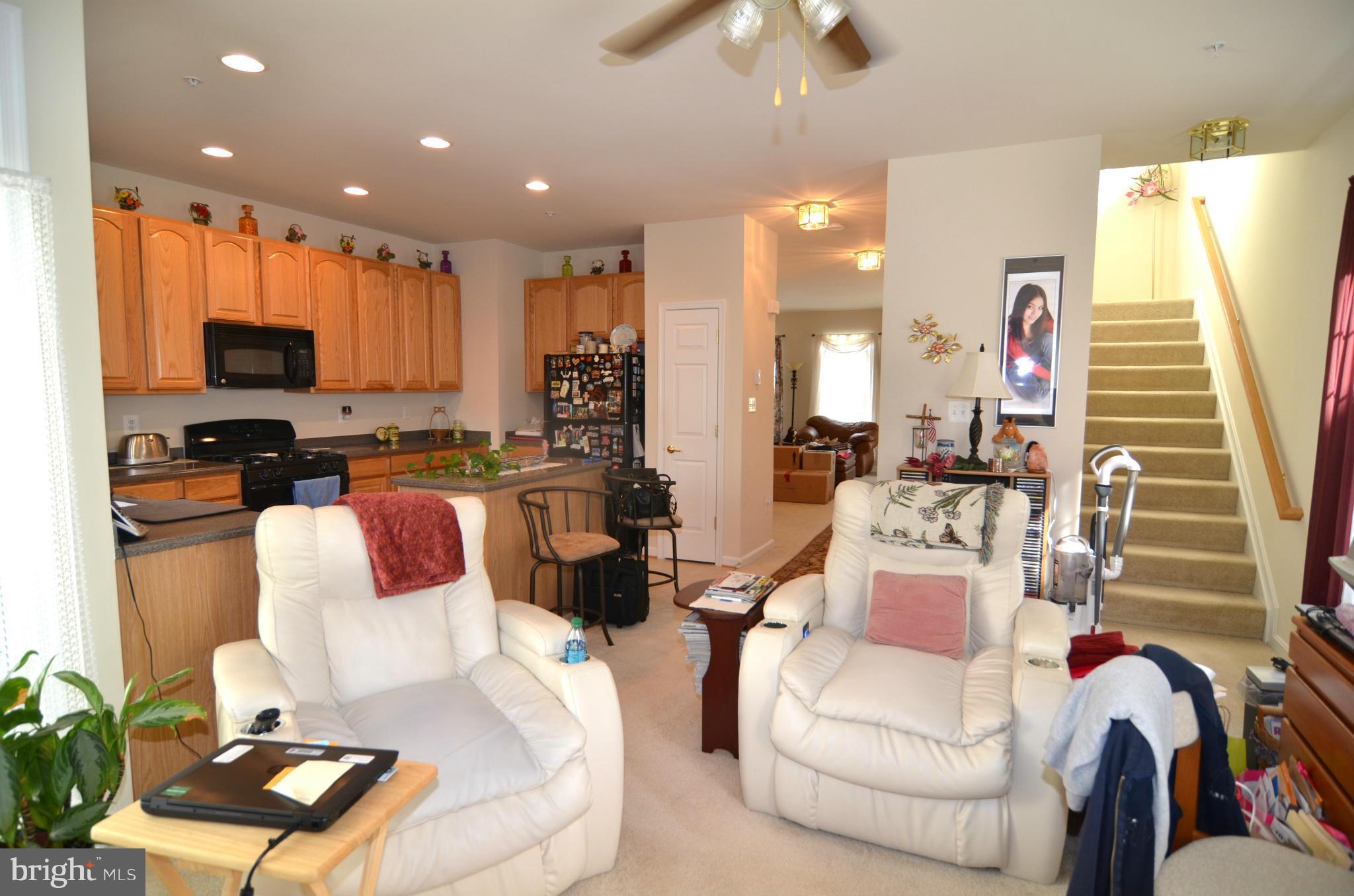 ST CHARLES SUB - SHEFFIELD - Residential Lease