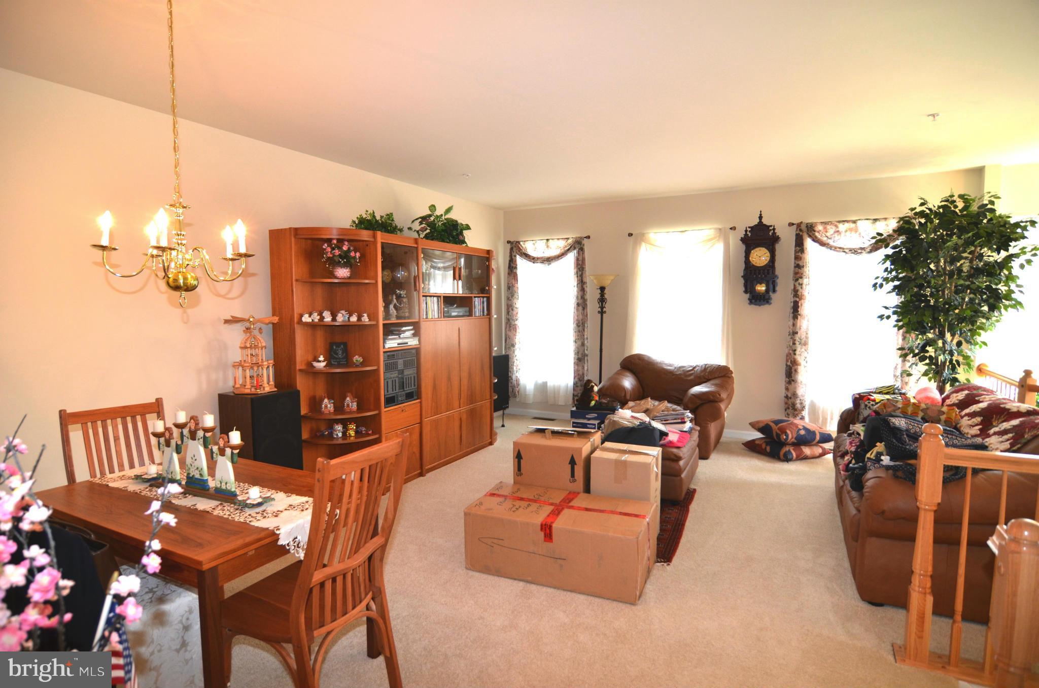 ST CHARLES SUB - SHEFFIELD - Residential Lease