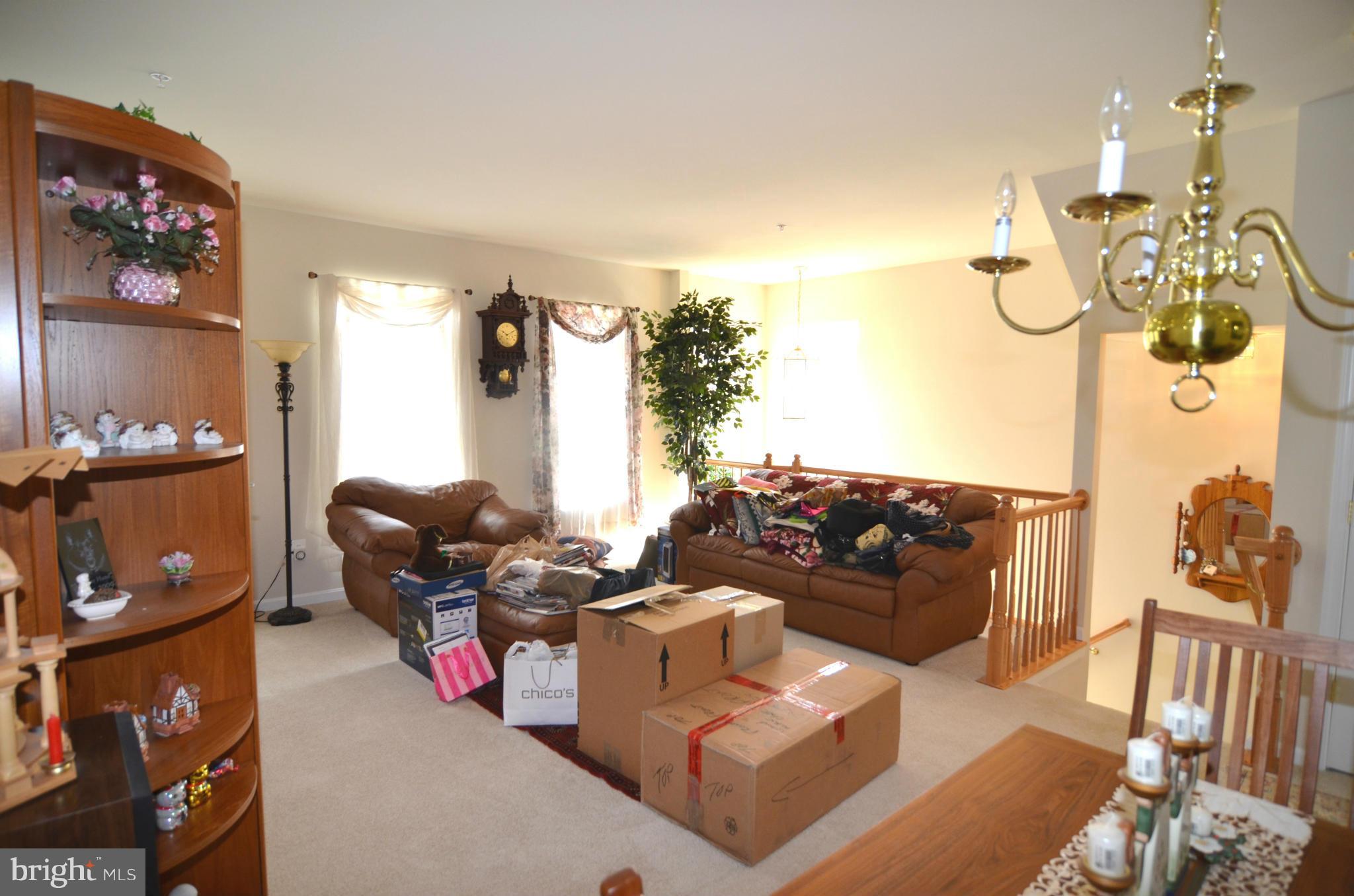 ST CHARLES SUB - SHEFFIELD - Residential Lease