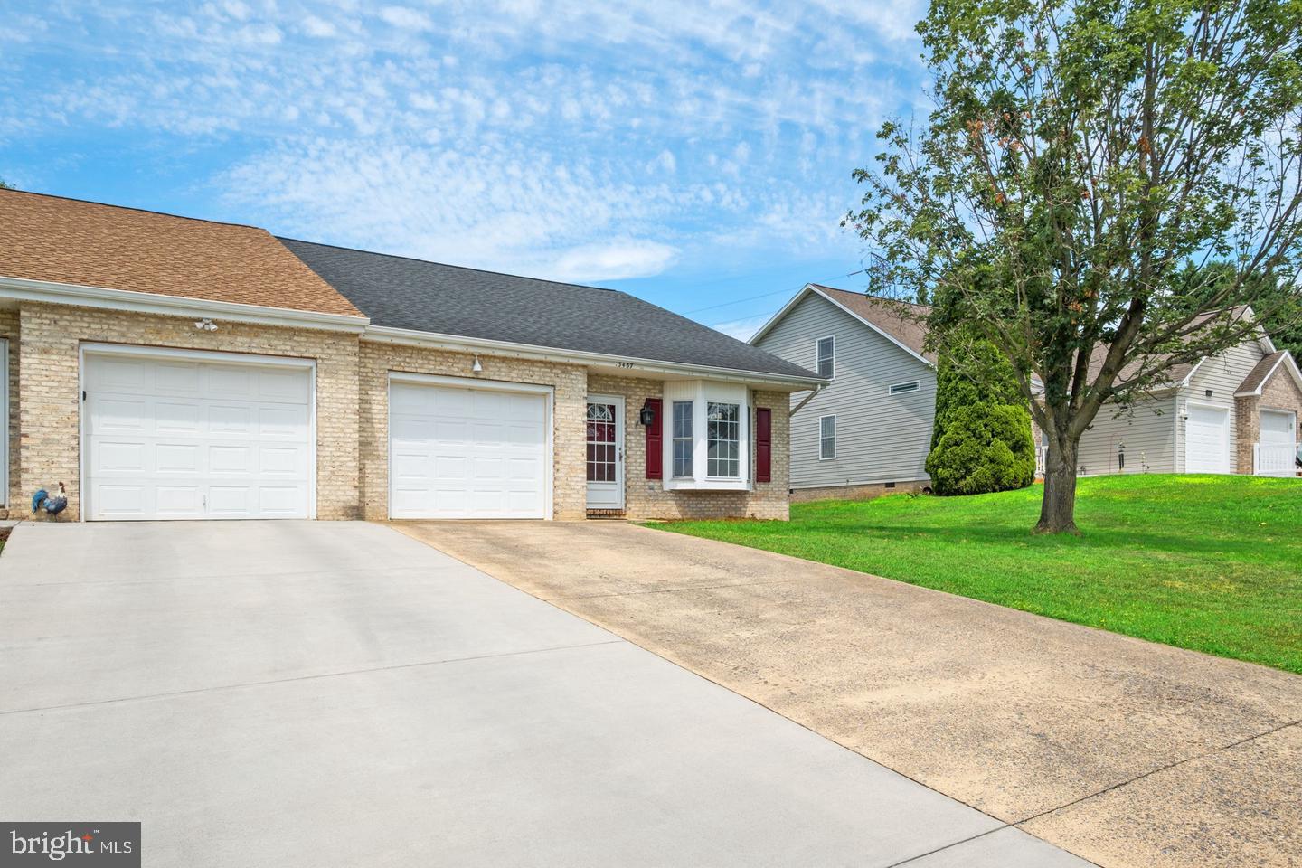 3437 DAWN DRIVE