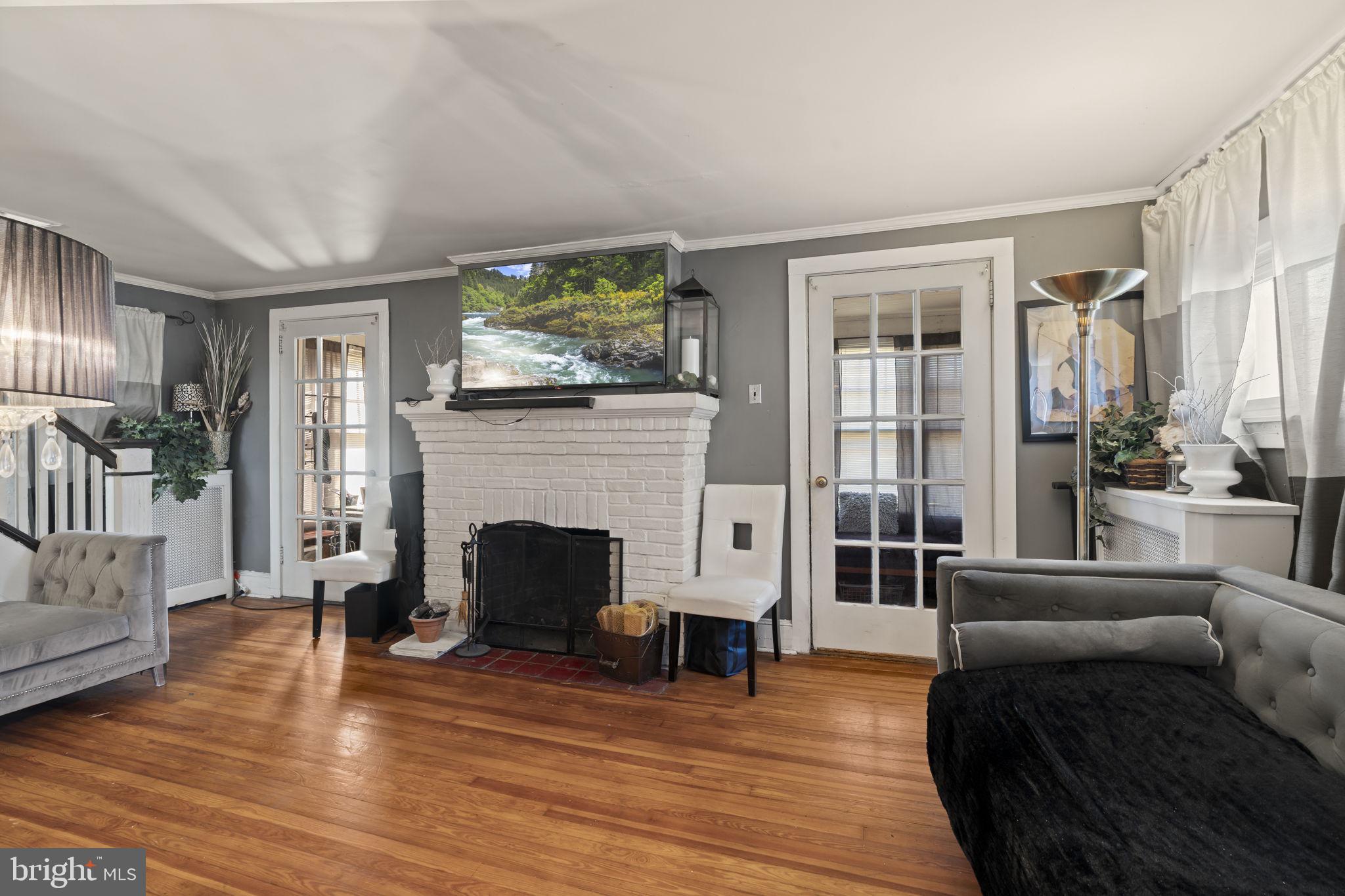 1240 ANGORA DRIVE