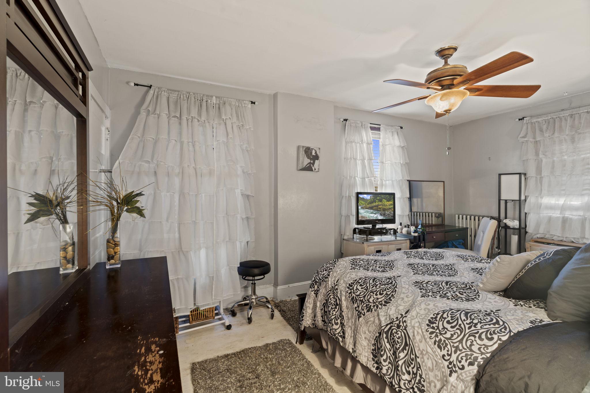 YEADON - Residential