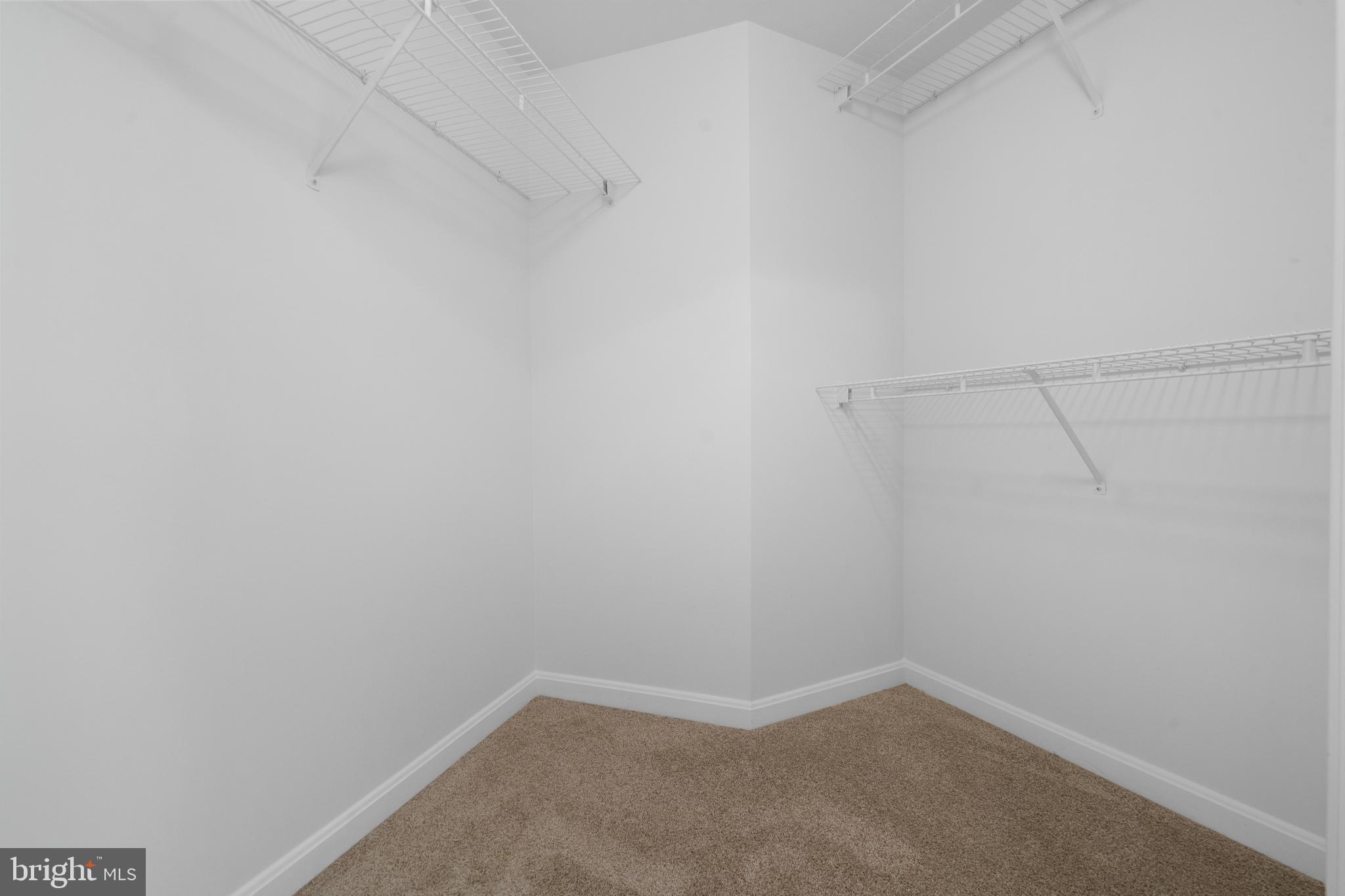 CARLYLE TOWERS CONDOMINIUM - Residential