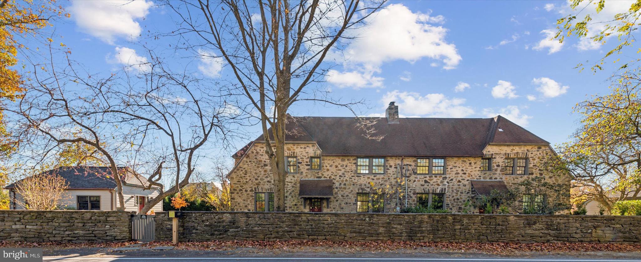 767 NEWTOWN ROAD 769