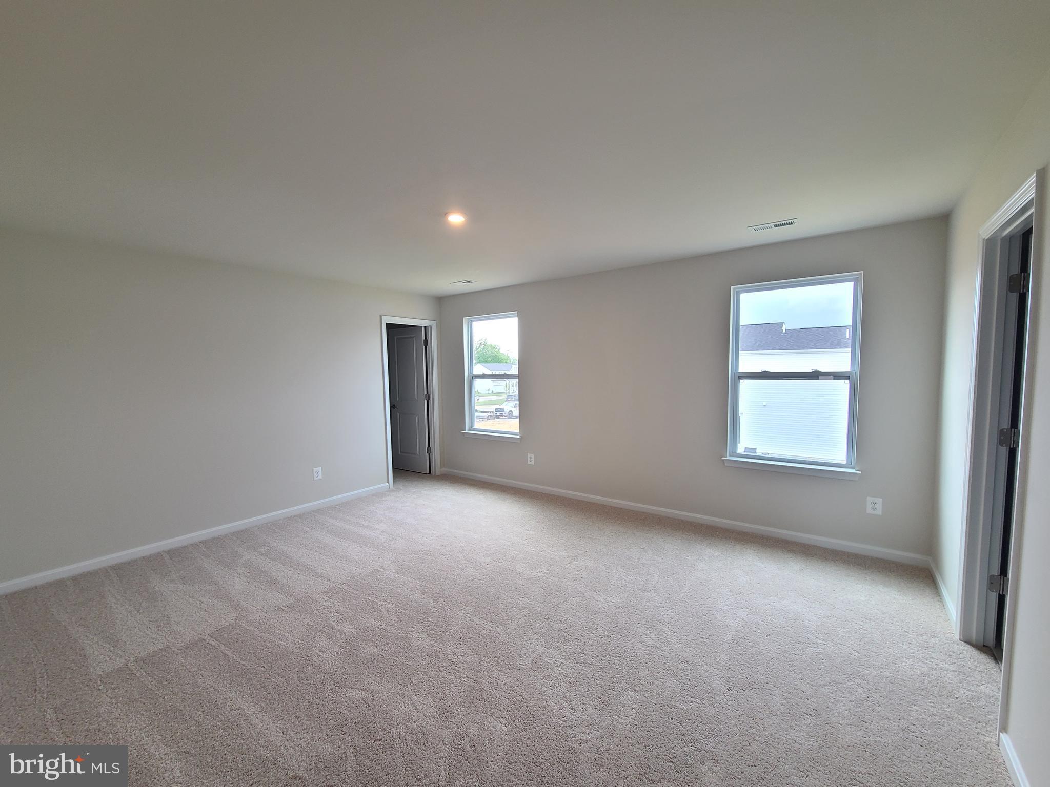 HUNTWELL WEST - Residential