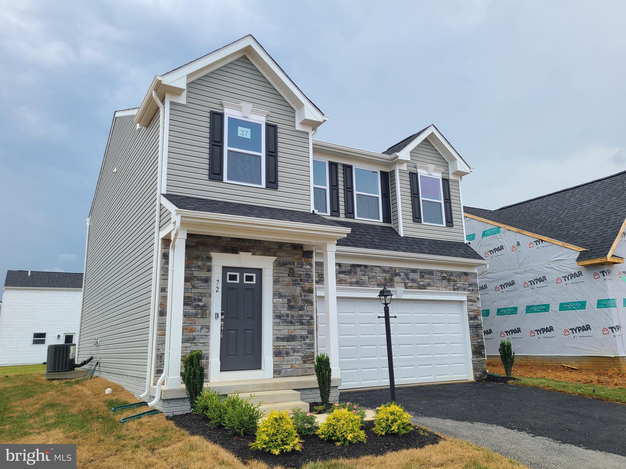 HUNTWELL WEST - Residential