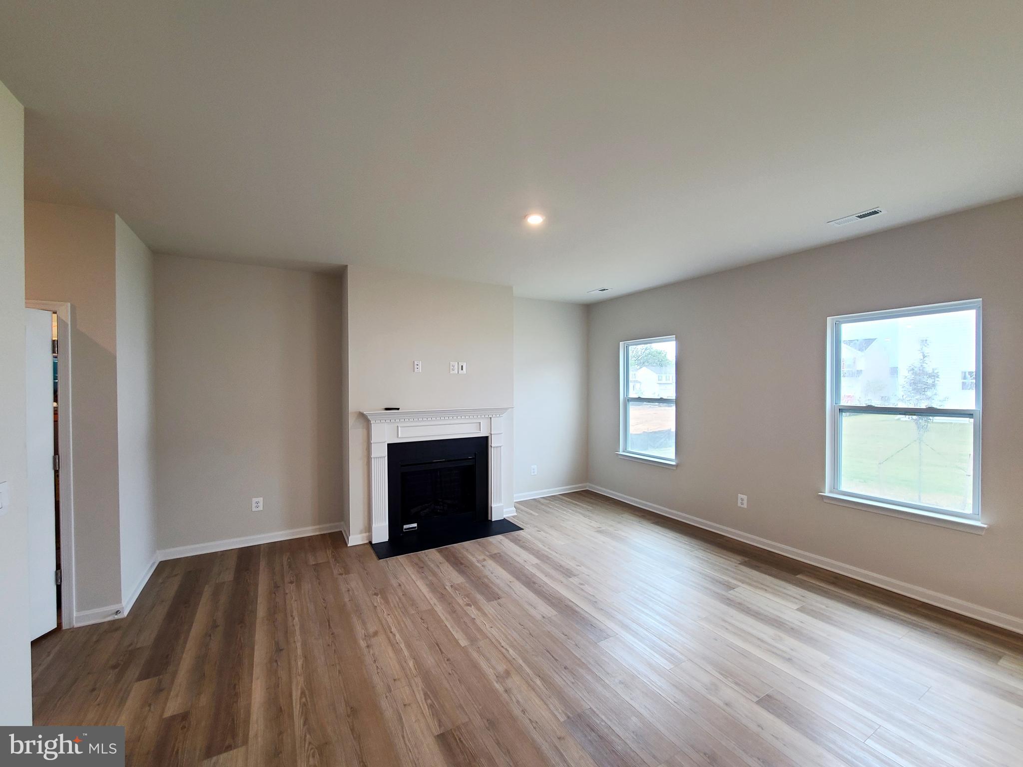 HUNTWELL WEST - Residential