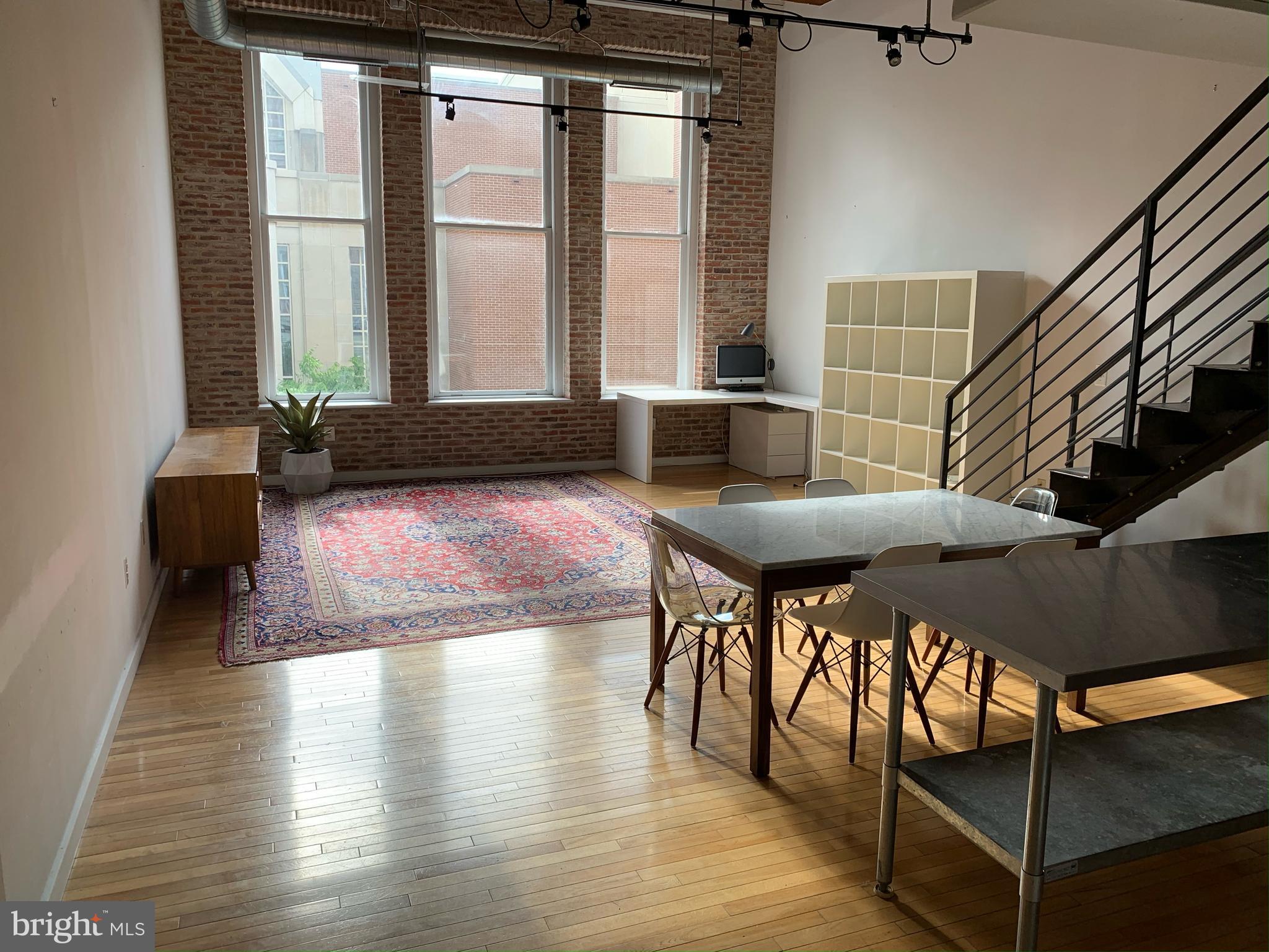 1027 ARCH STREET 31 303