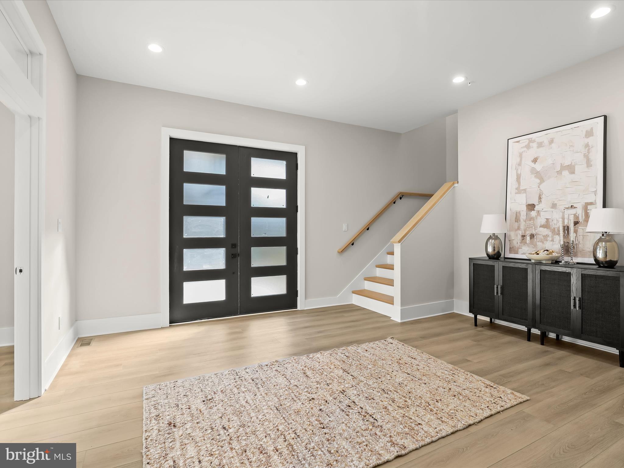 4880 MANOR LANE