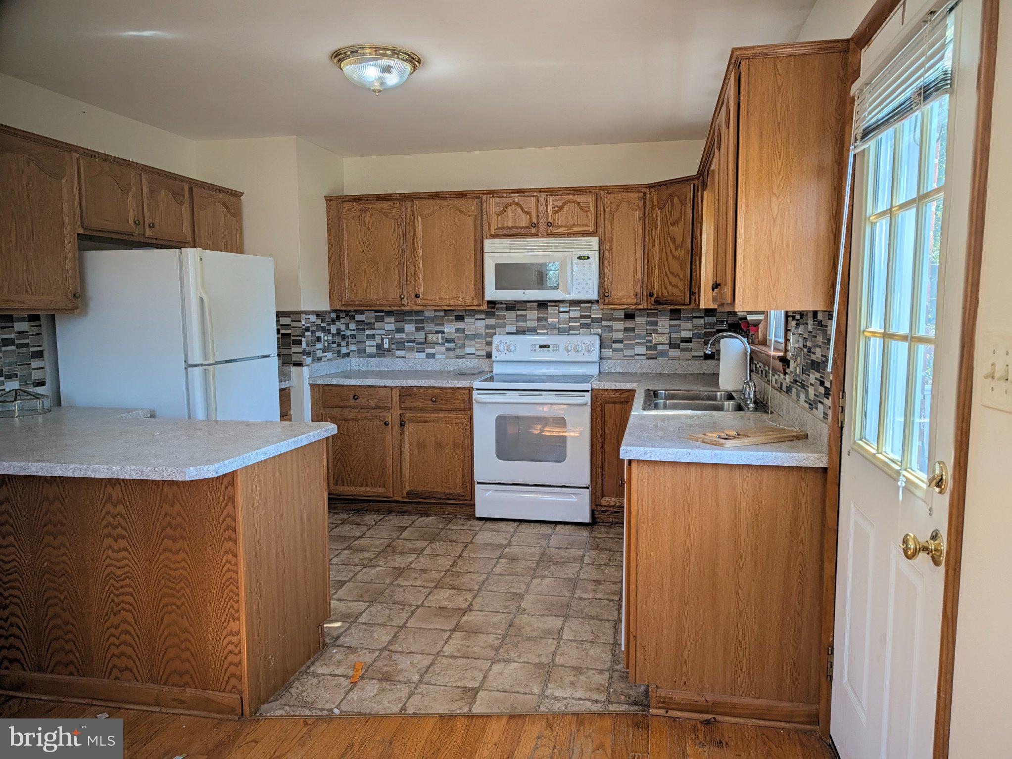 7037 TERRANN DRIVE
