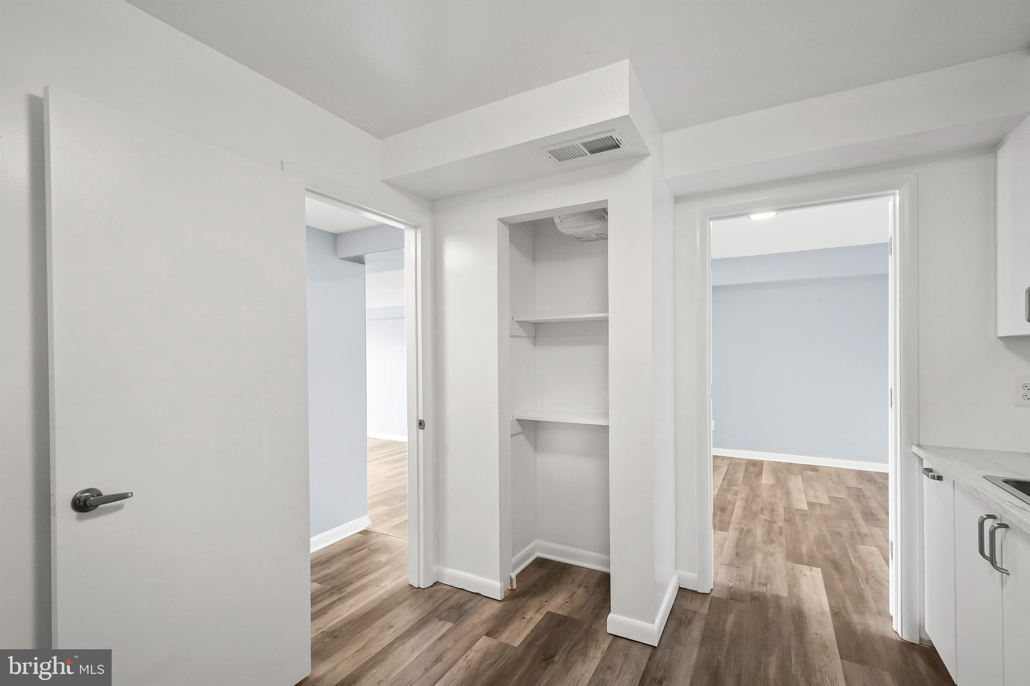 ARLINGTON - Residential