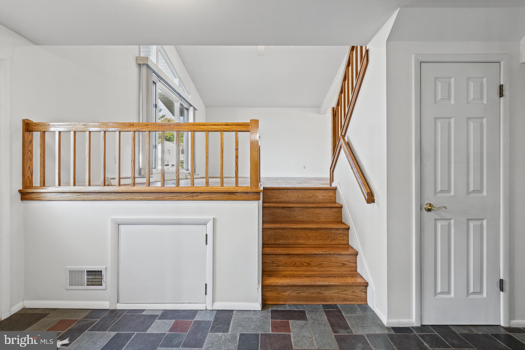 411 RADCLIFFE DRIVE