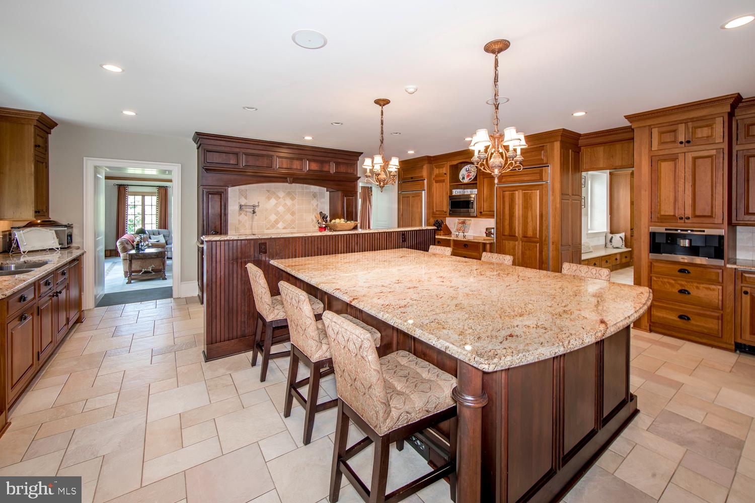 STONEGATE - Residential