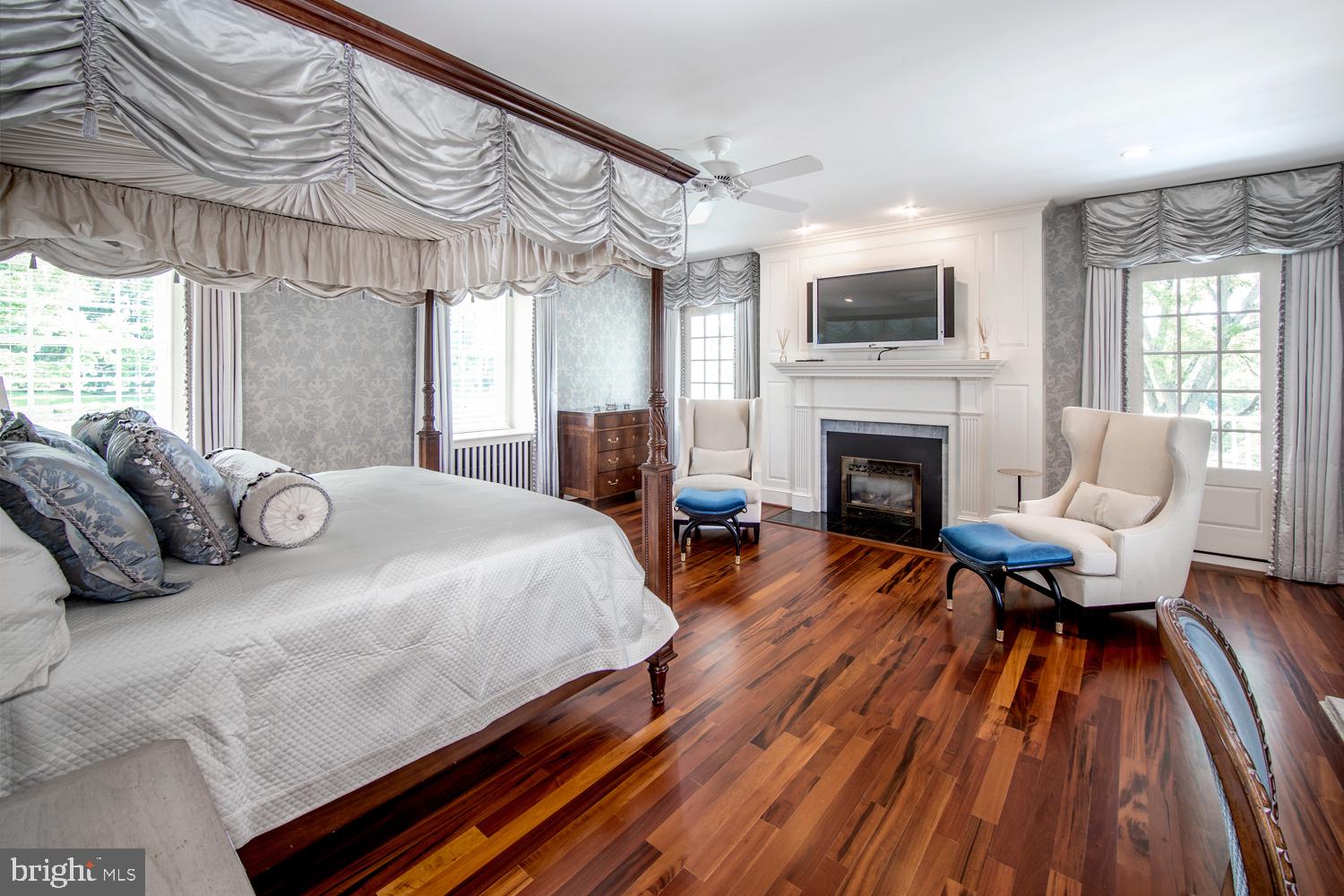 STONEGATE - Residential