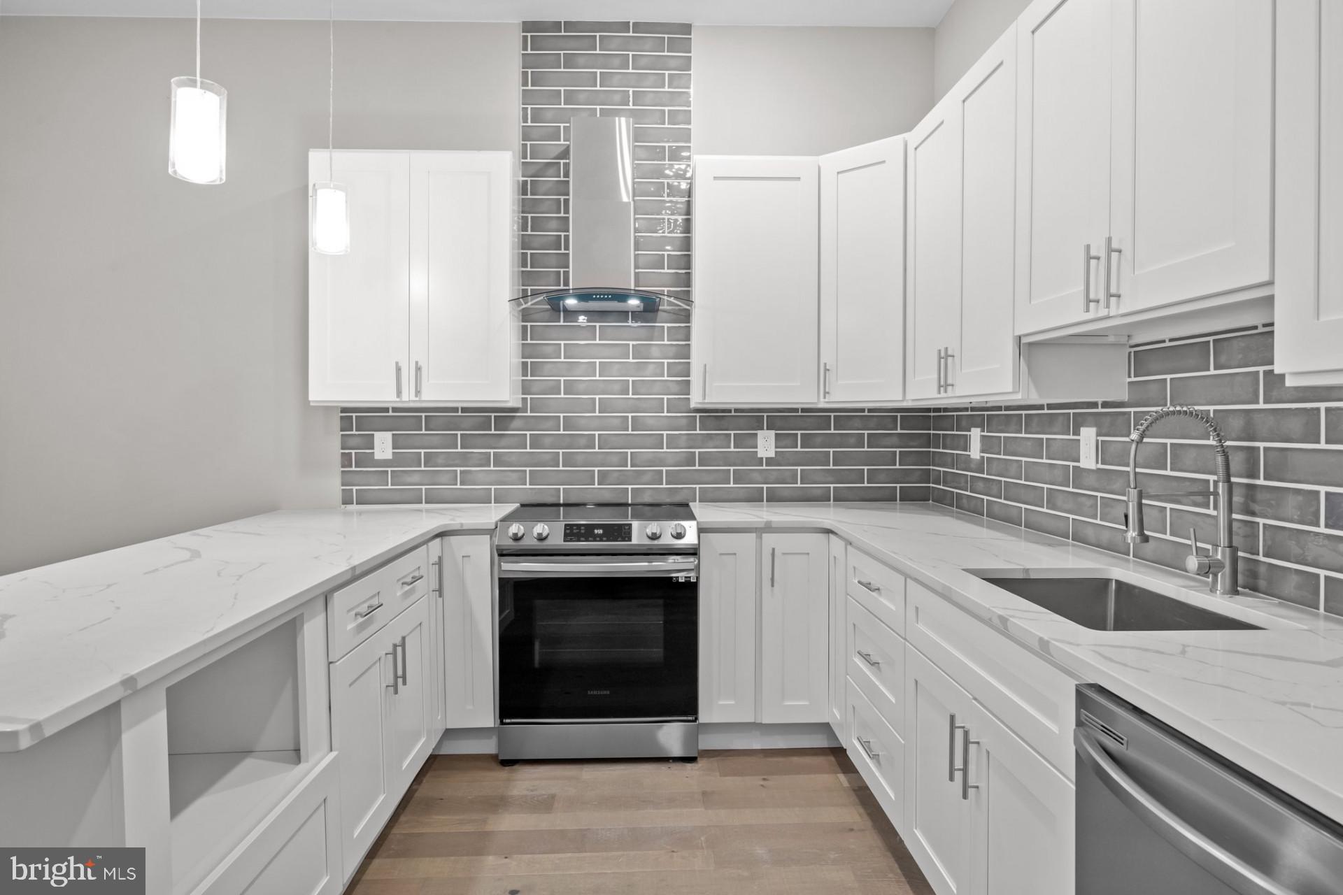 BRISTOL - Residential