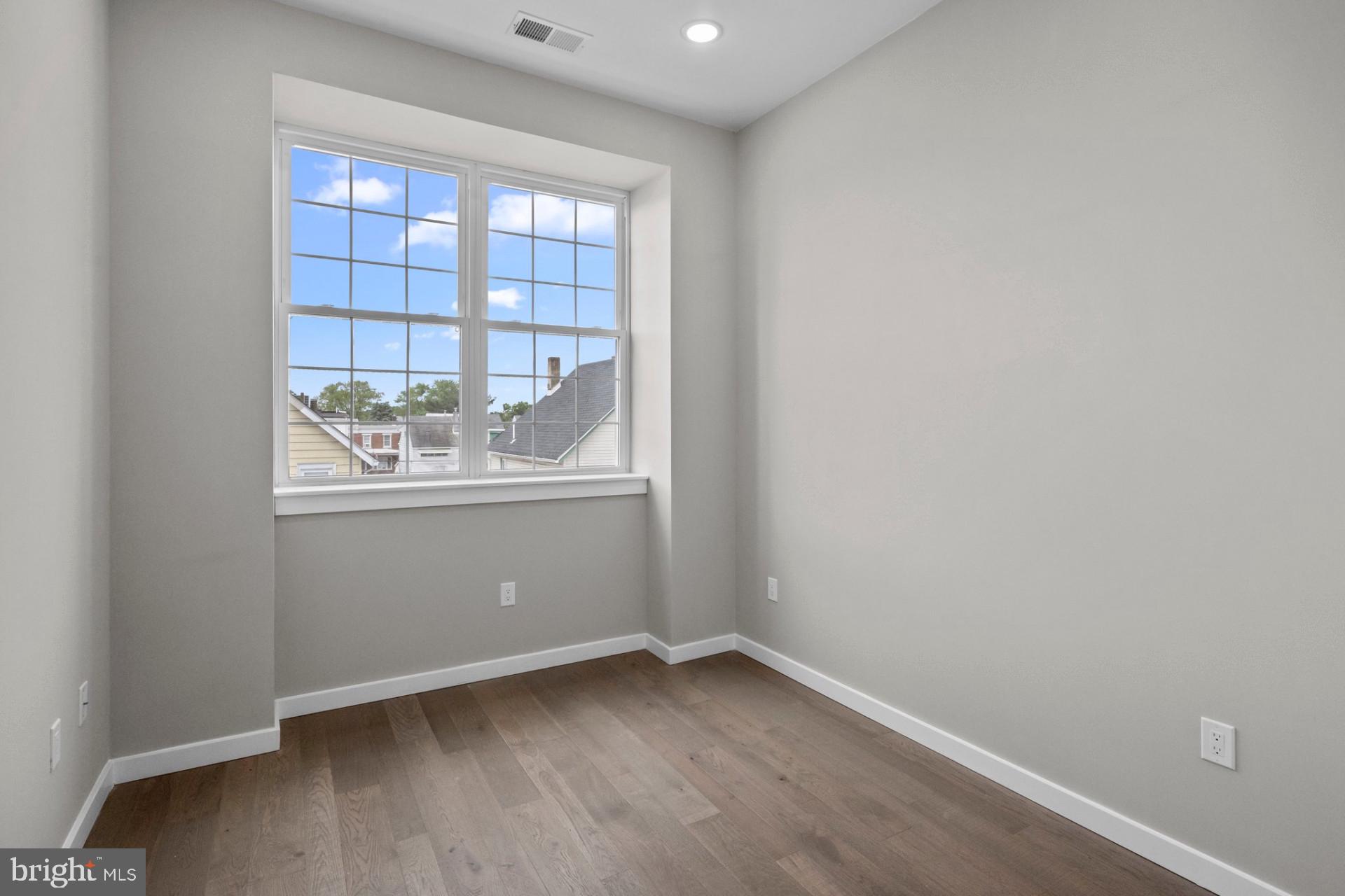 BRISTOL - Residential