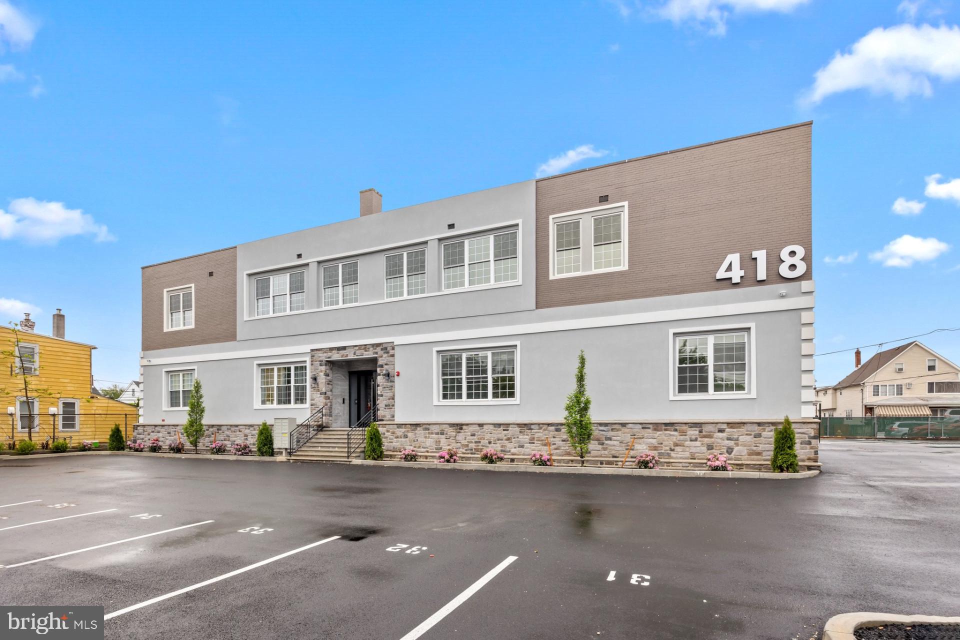 BRISTOL - Residential