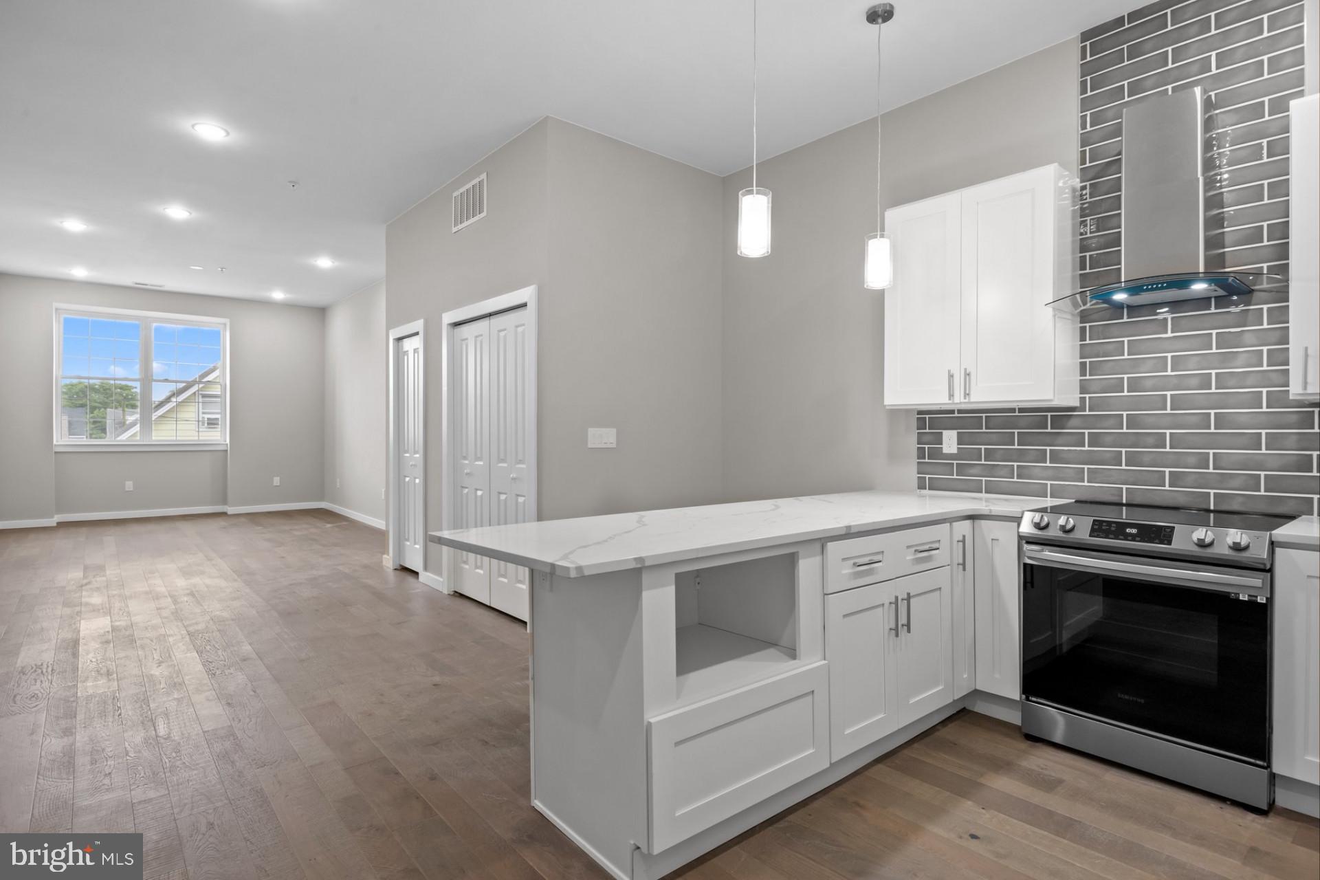 BRISTOL - Residential