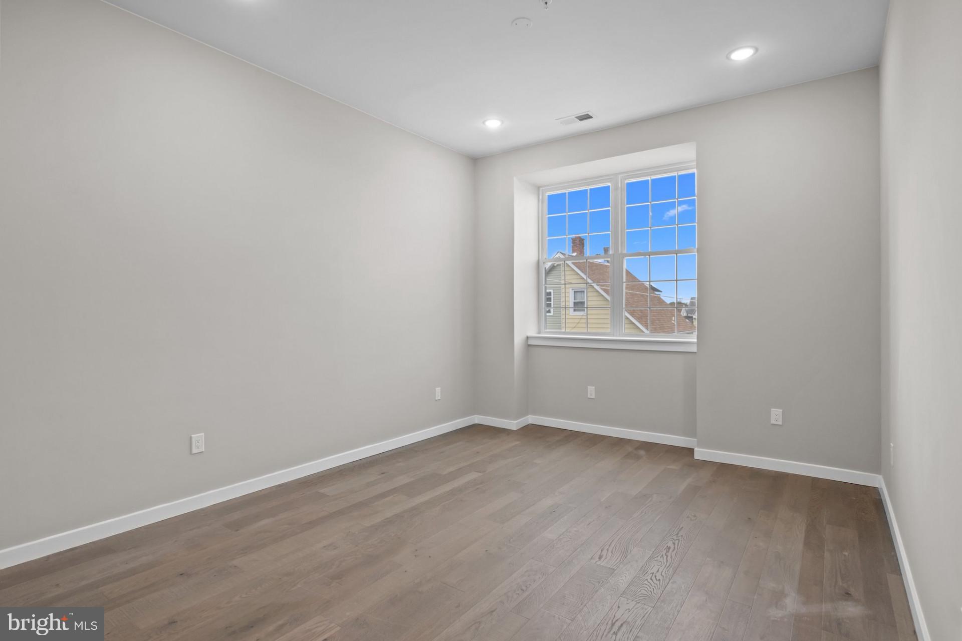 BRISTOL - Residential