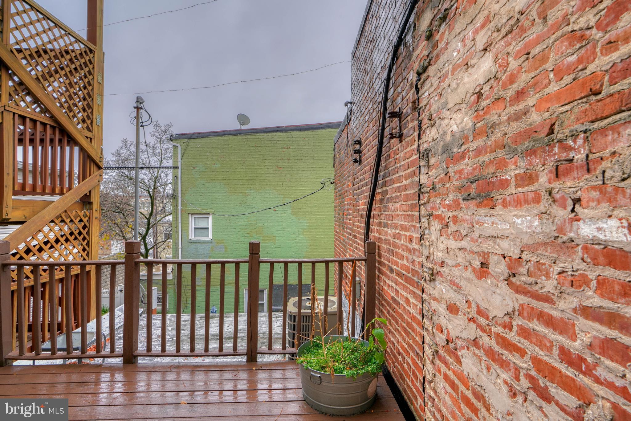 BUTCHERS HILL - Residential