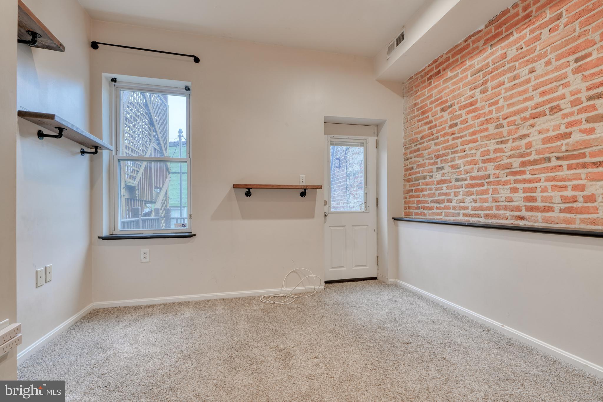 BUTCHERS HILL - Residential