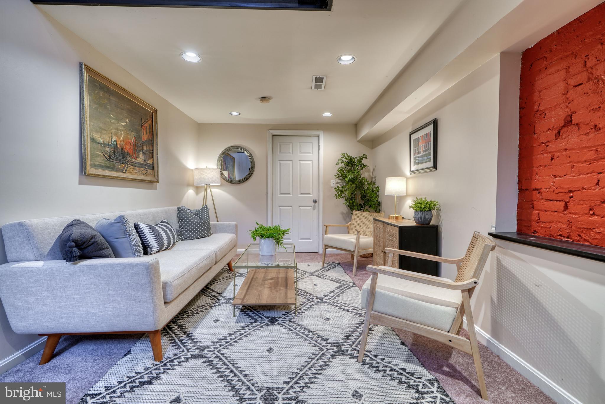 BUTCHERS HILL - Residential