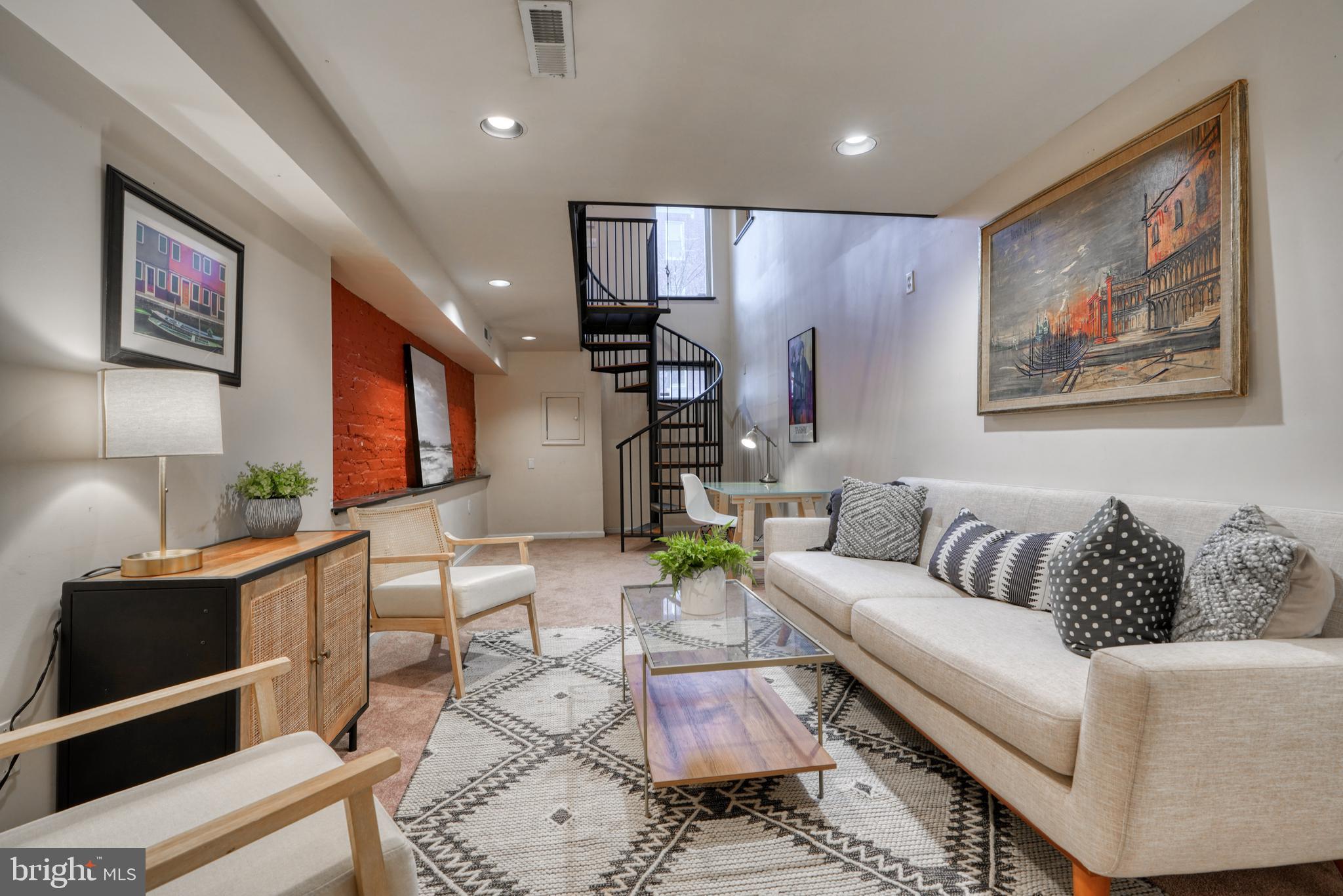 BUTCHERS HILL - Residential