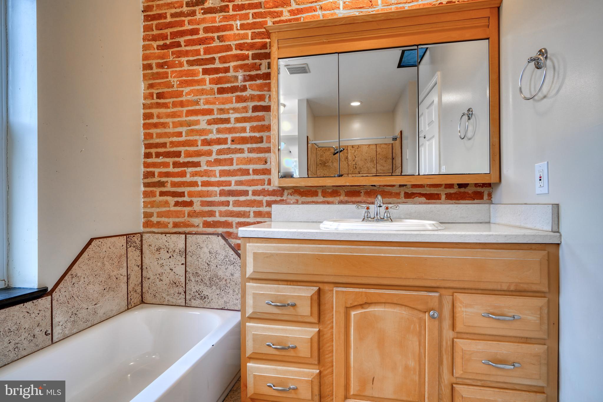 BUTCHERS HILL - Residential