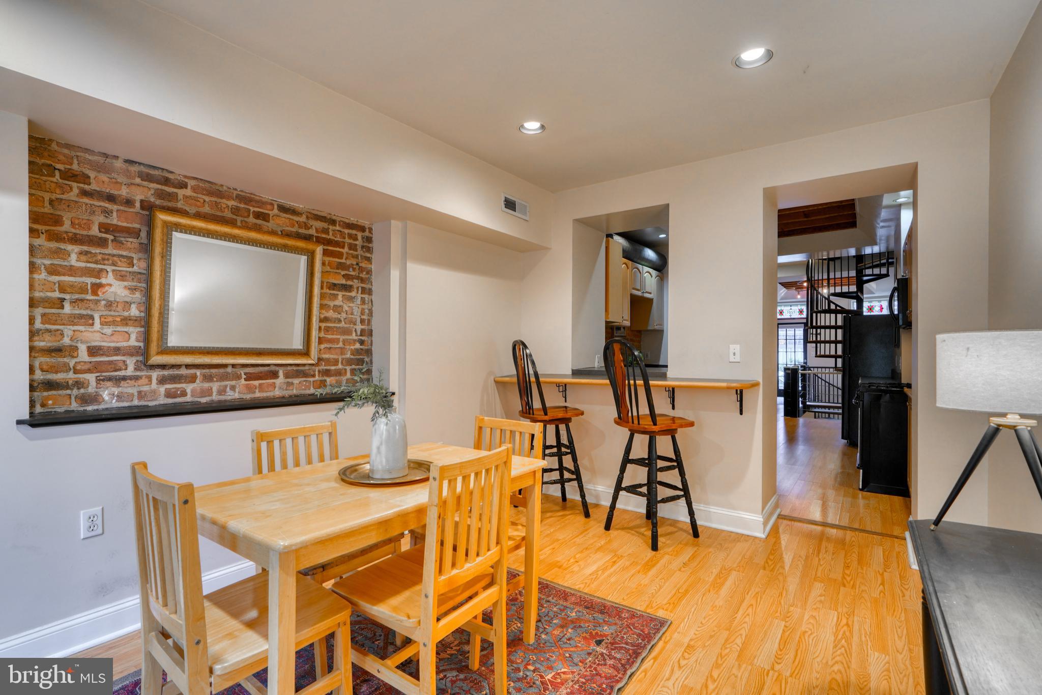 BUTCHERS HILL - Residential