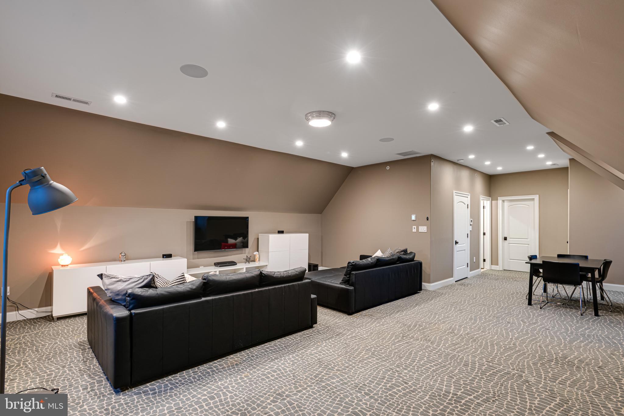 WYNDMOOR - Residential