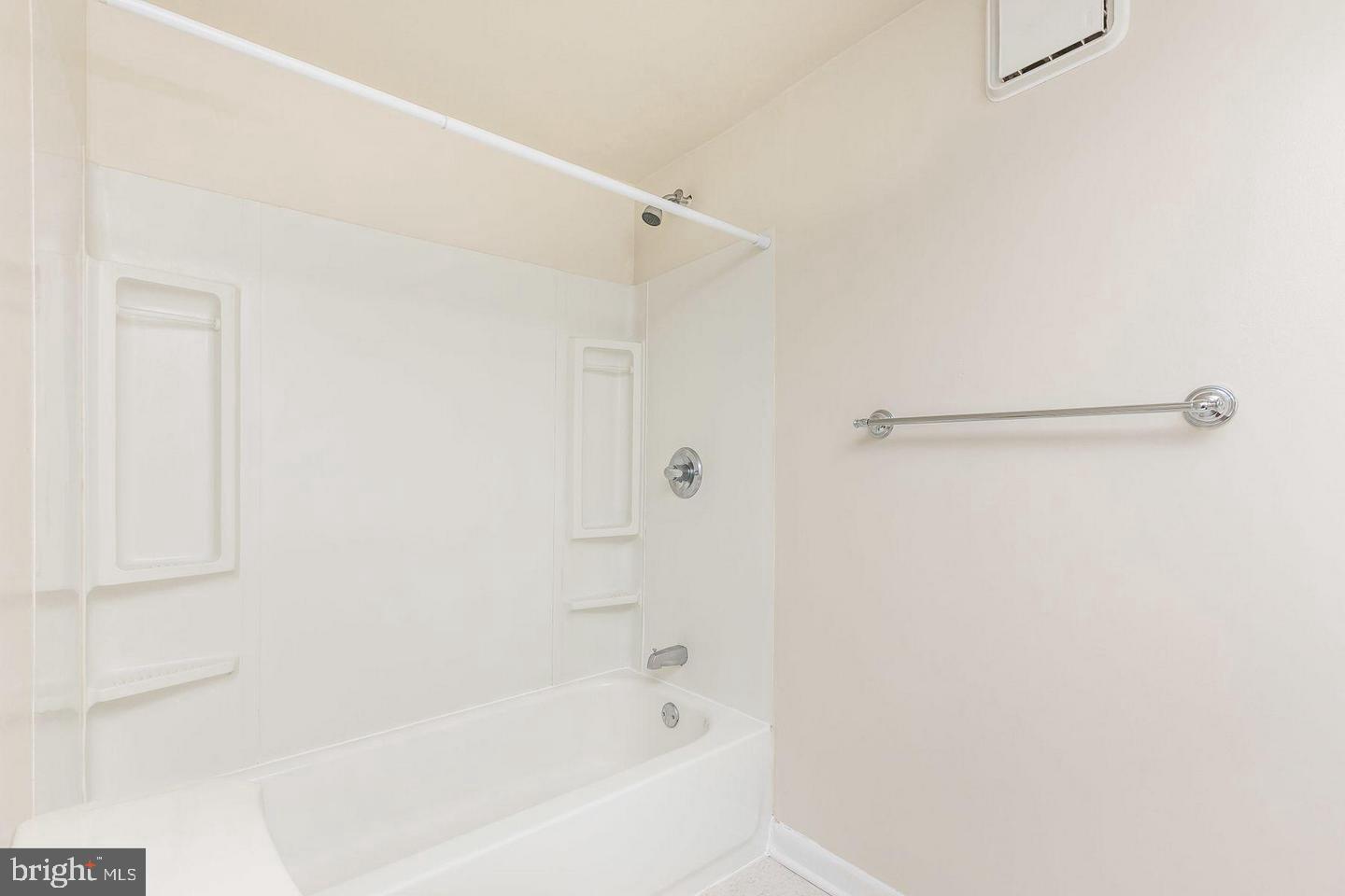 CARTERS COVE - Residential Lease