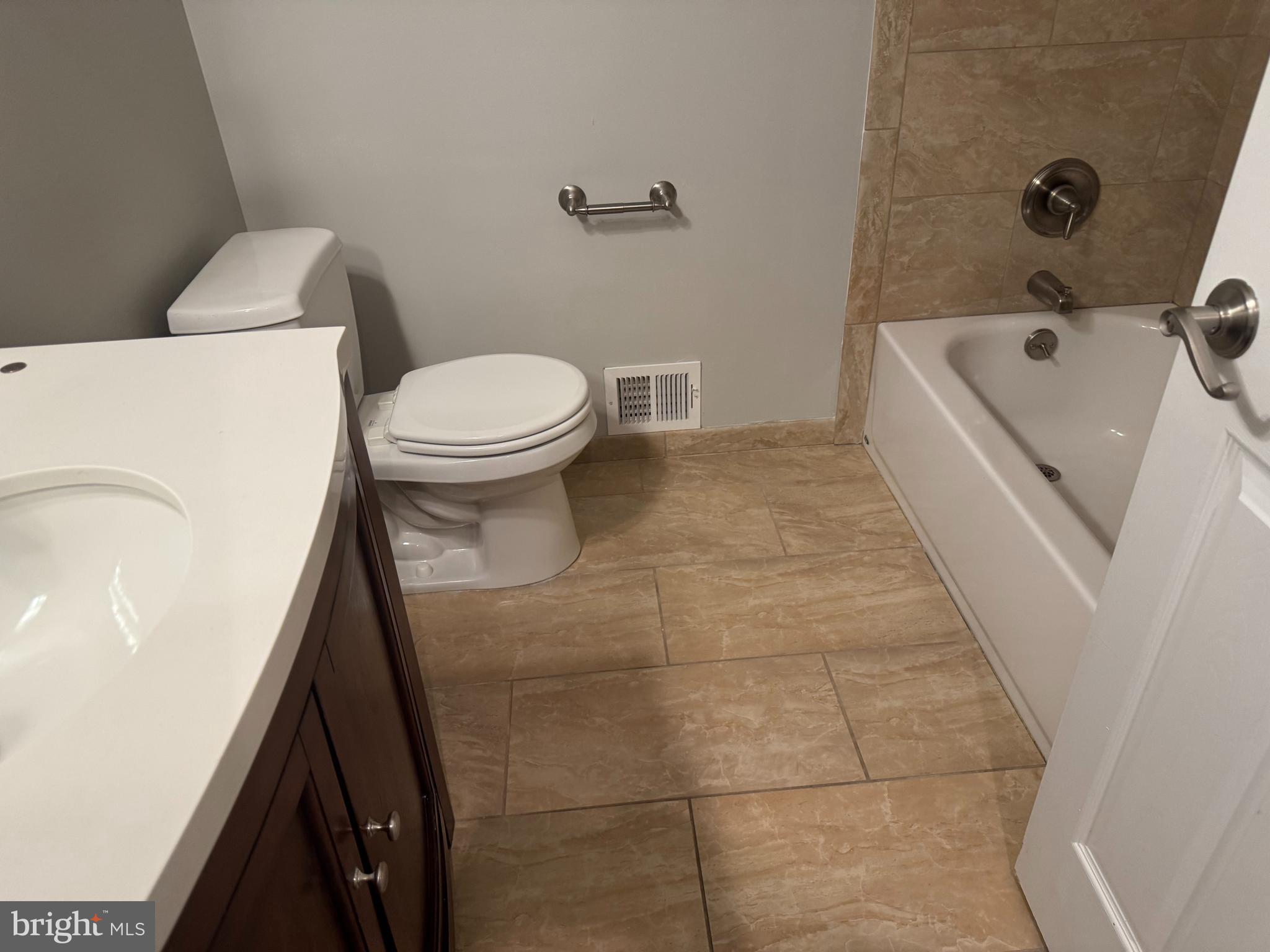 RHONDDA - Residential