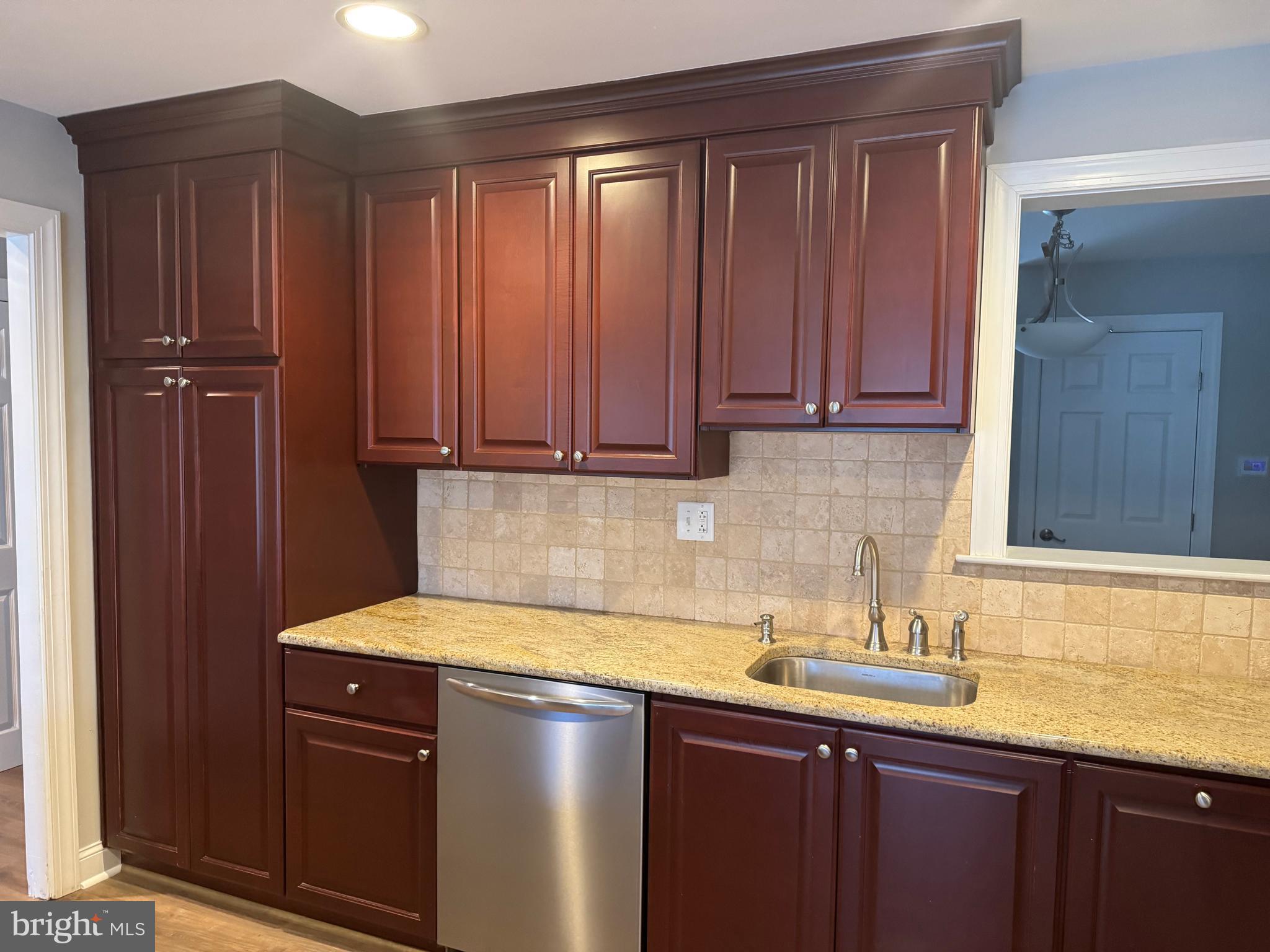 RHONDDA - Residential