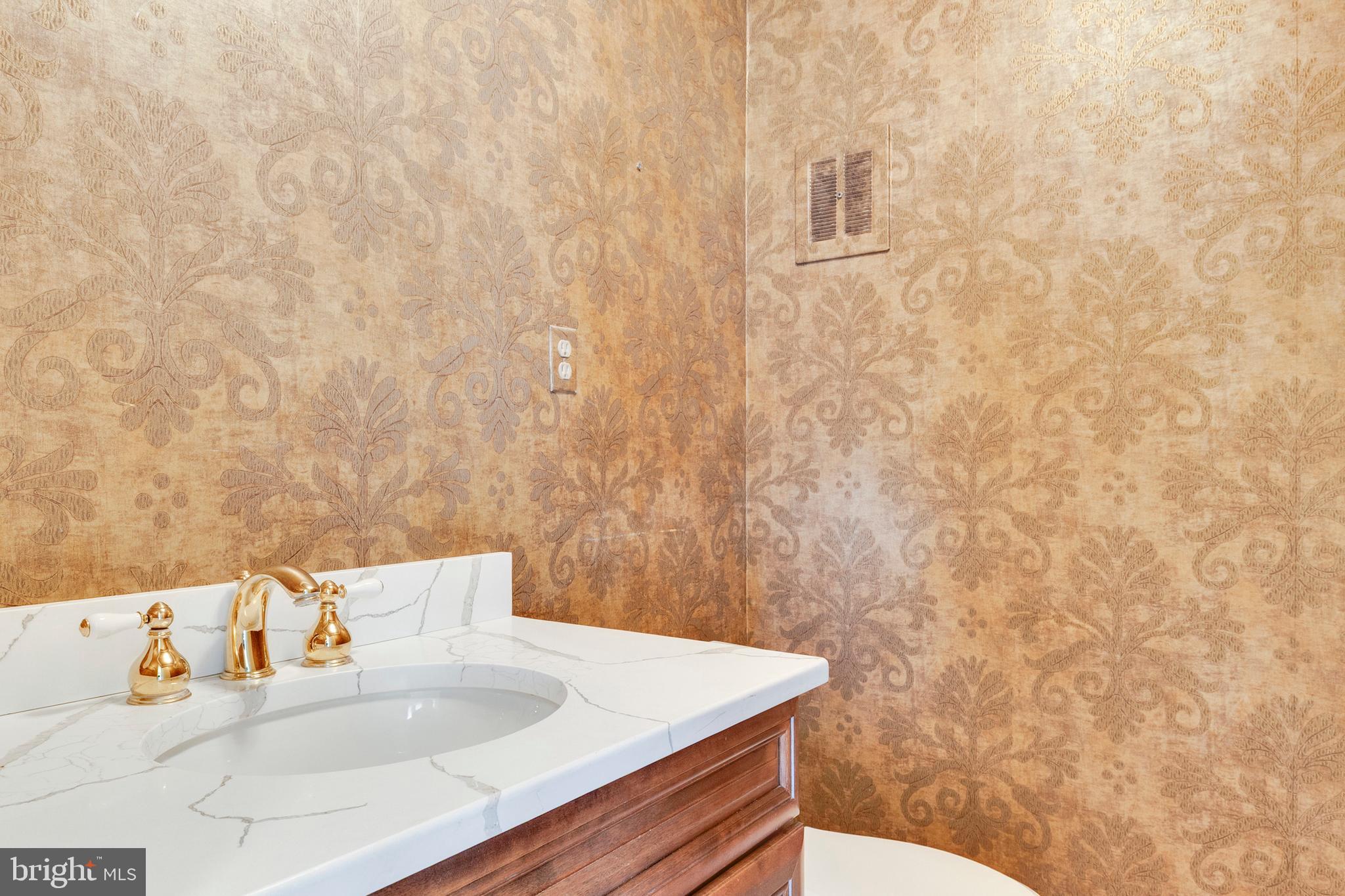 ADMIRAL HEIGHTS - Residential