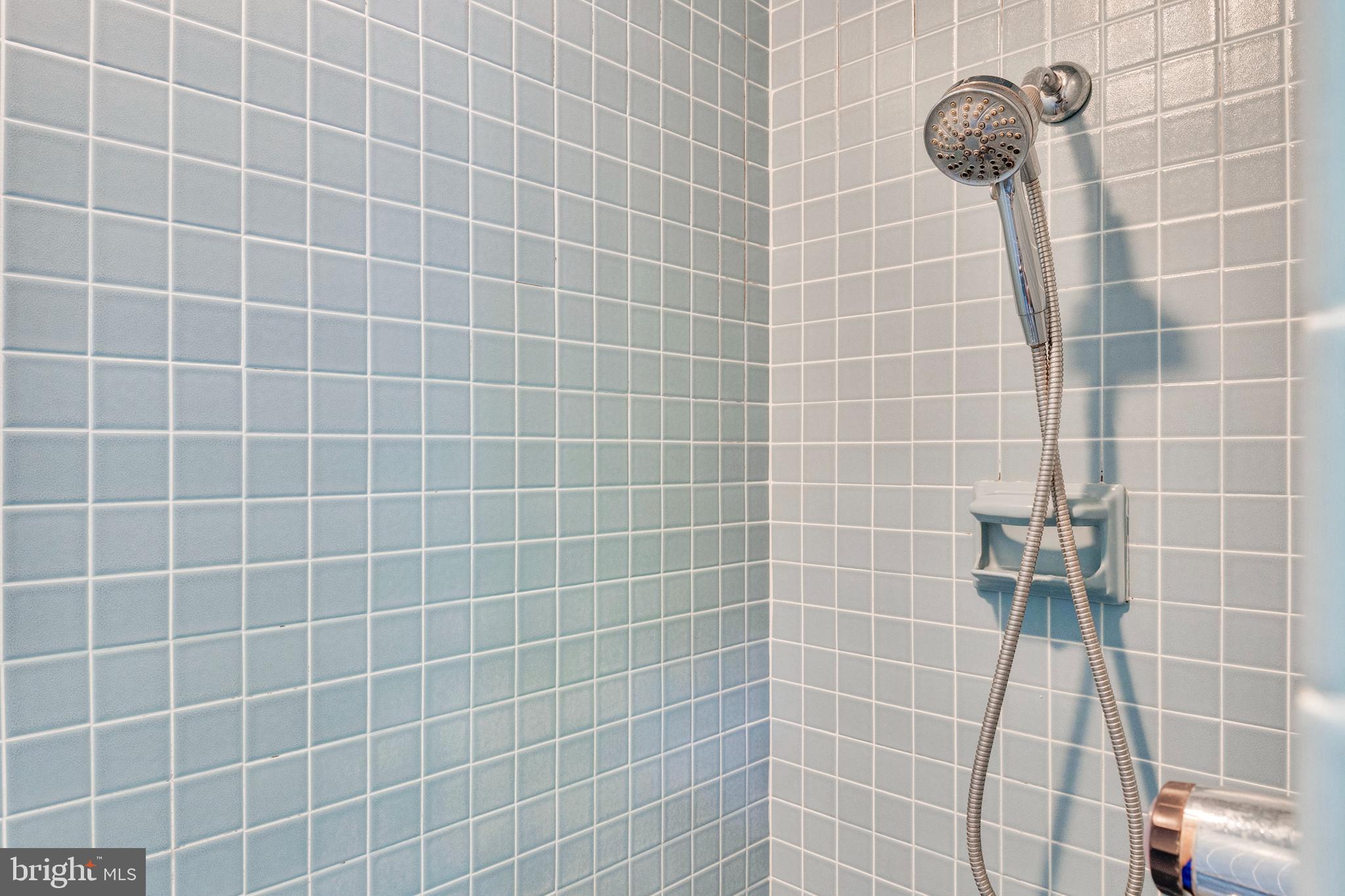 ADMIRAL HEIGHTS - Residential