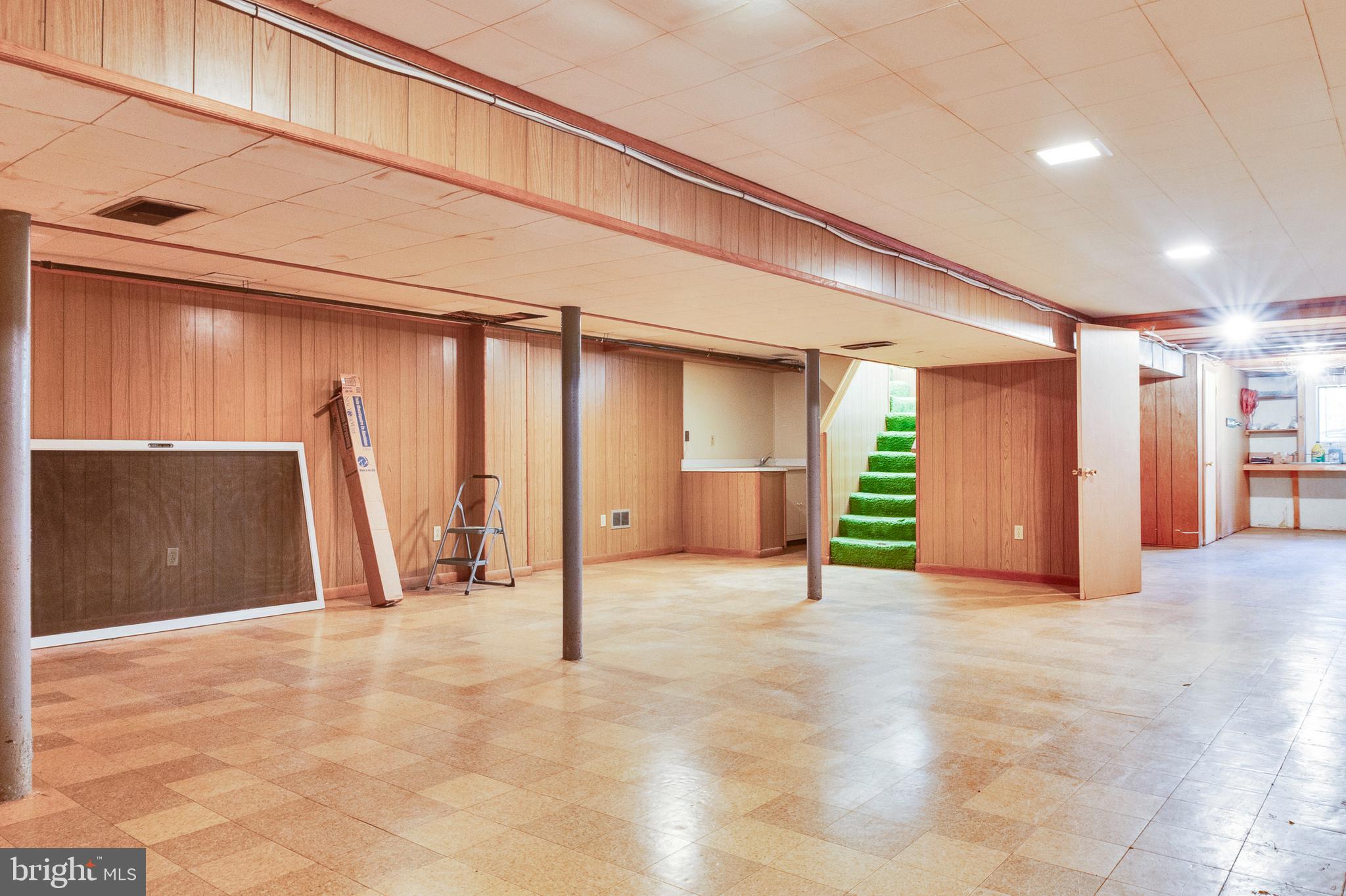 ADMIRAL HEIGHTS - Residential