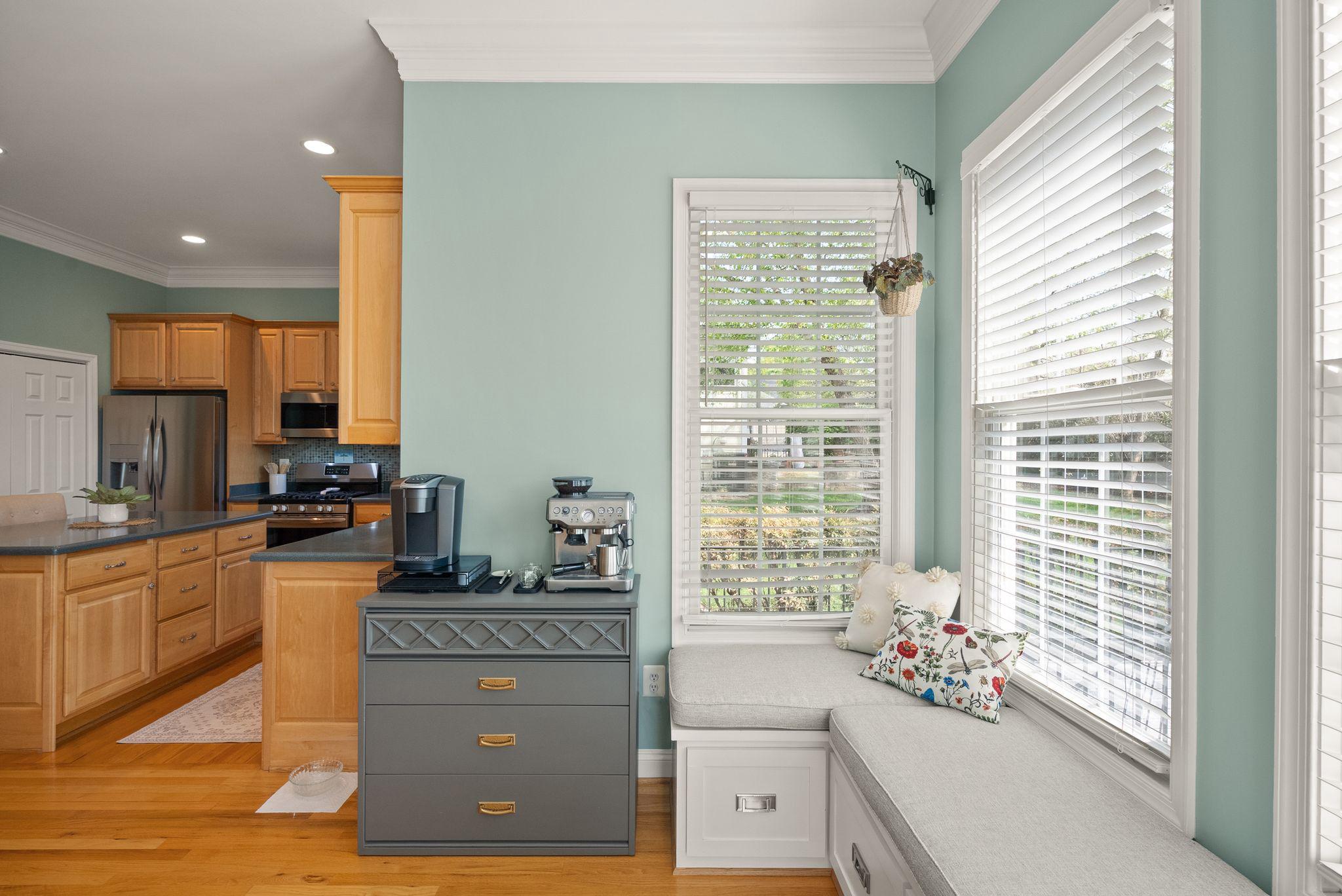 VILLAGE CASE - Residential