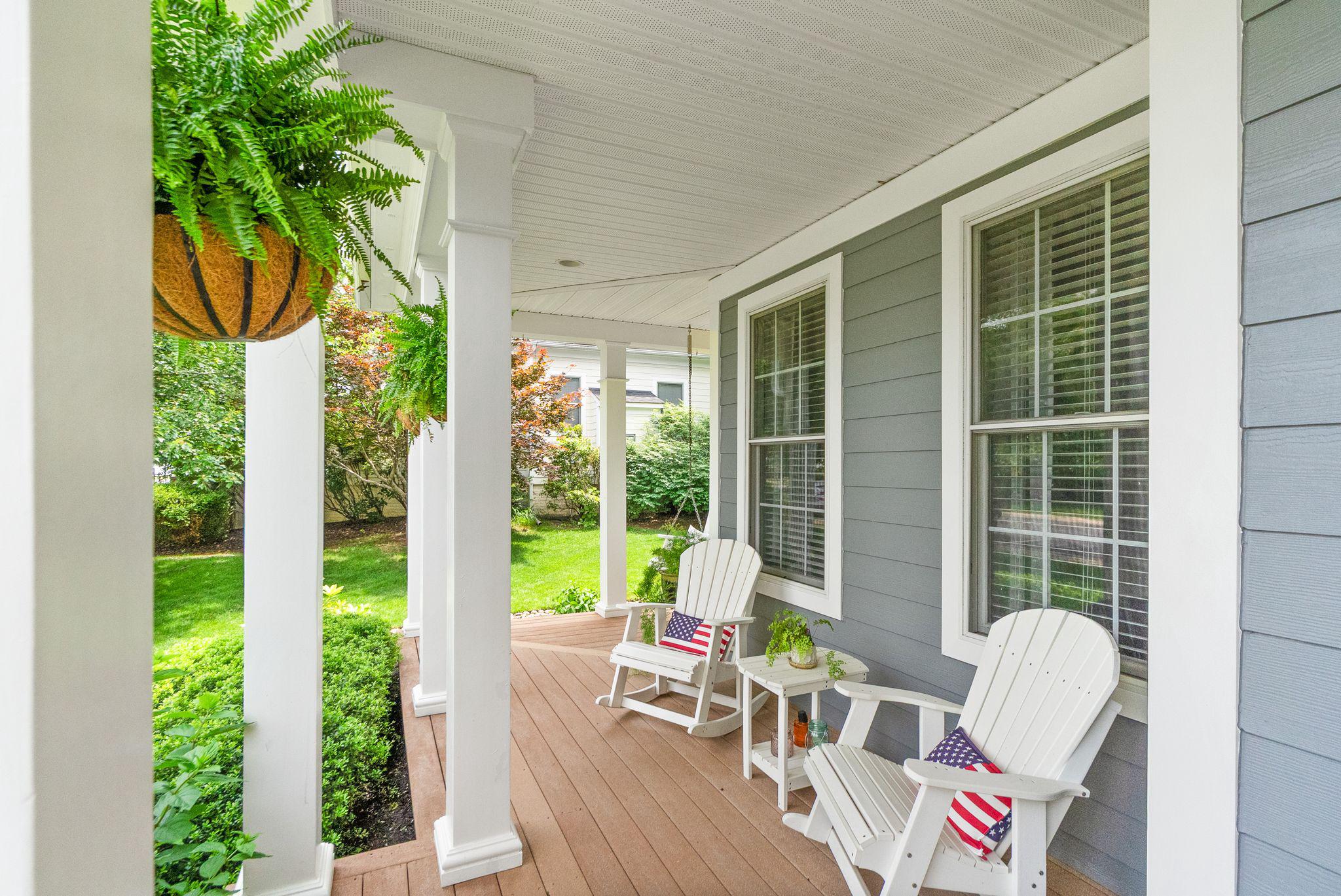 700 IRVINE BANK LANE